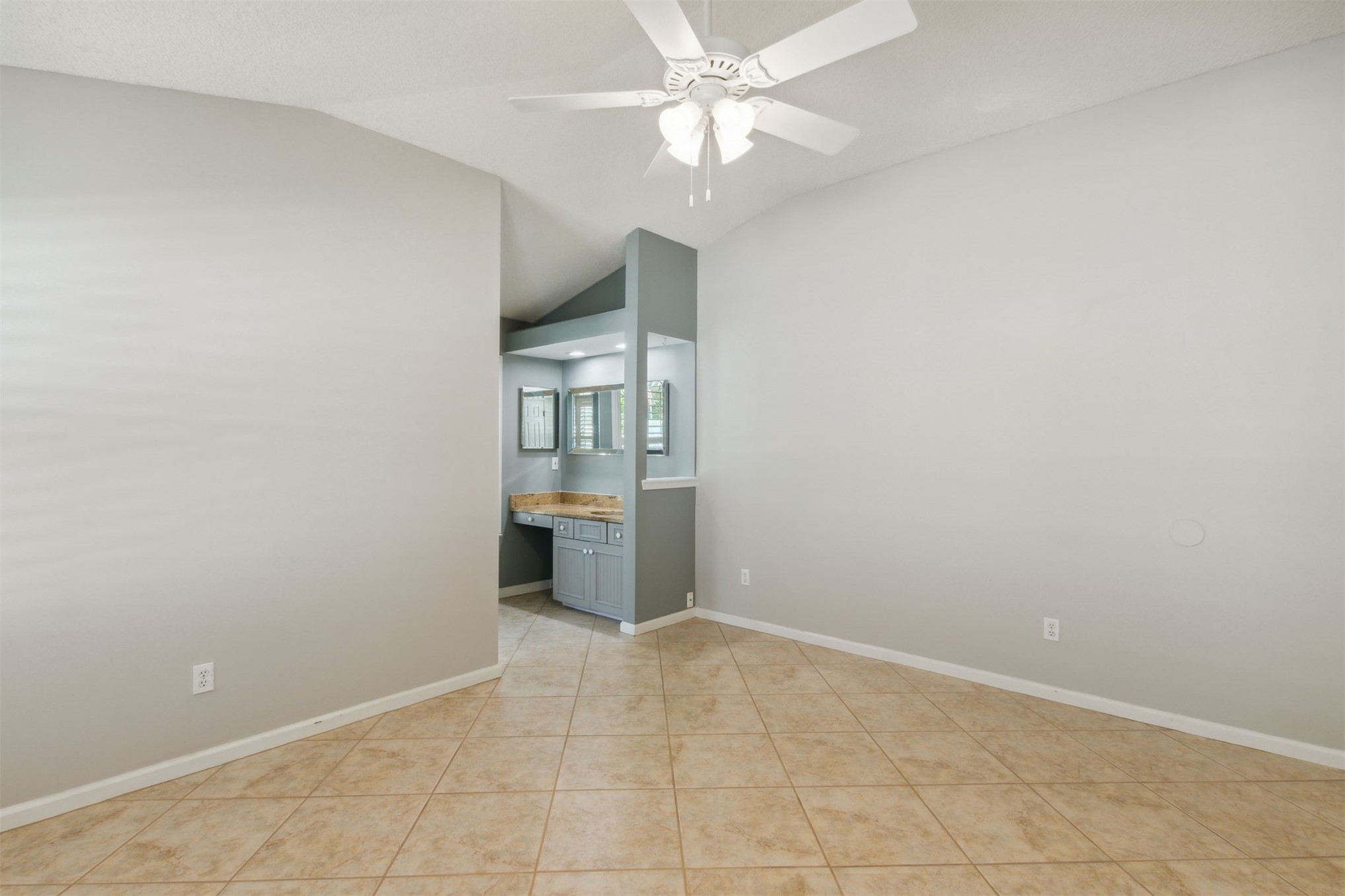 2170 TAURUS COURT