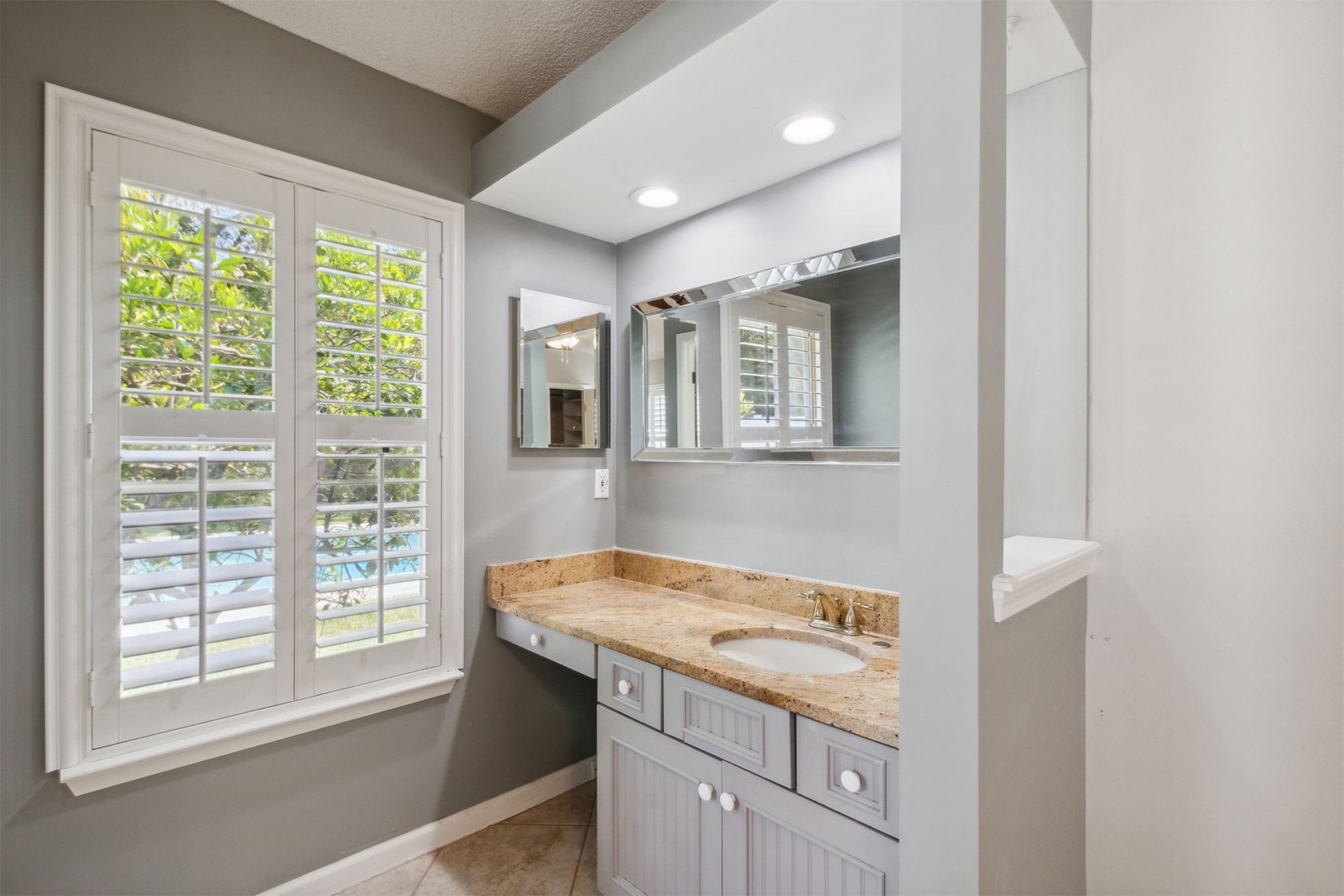 2170 TAURUS COURT