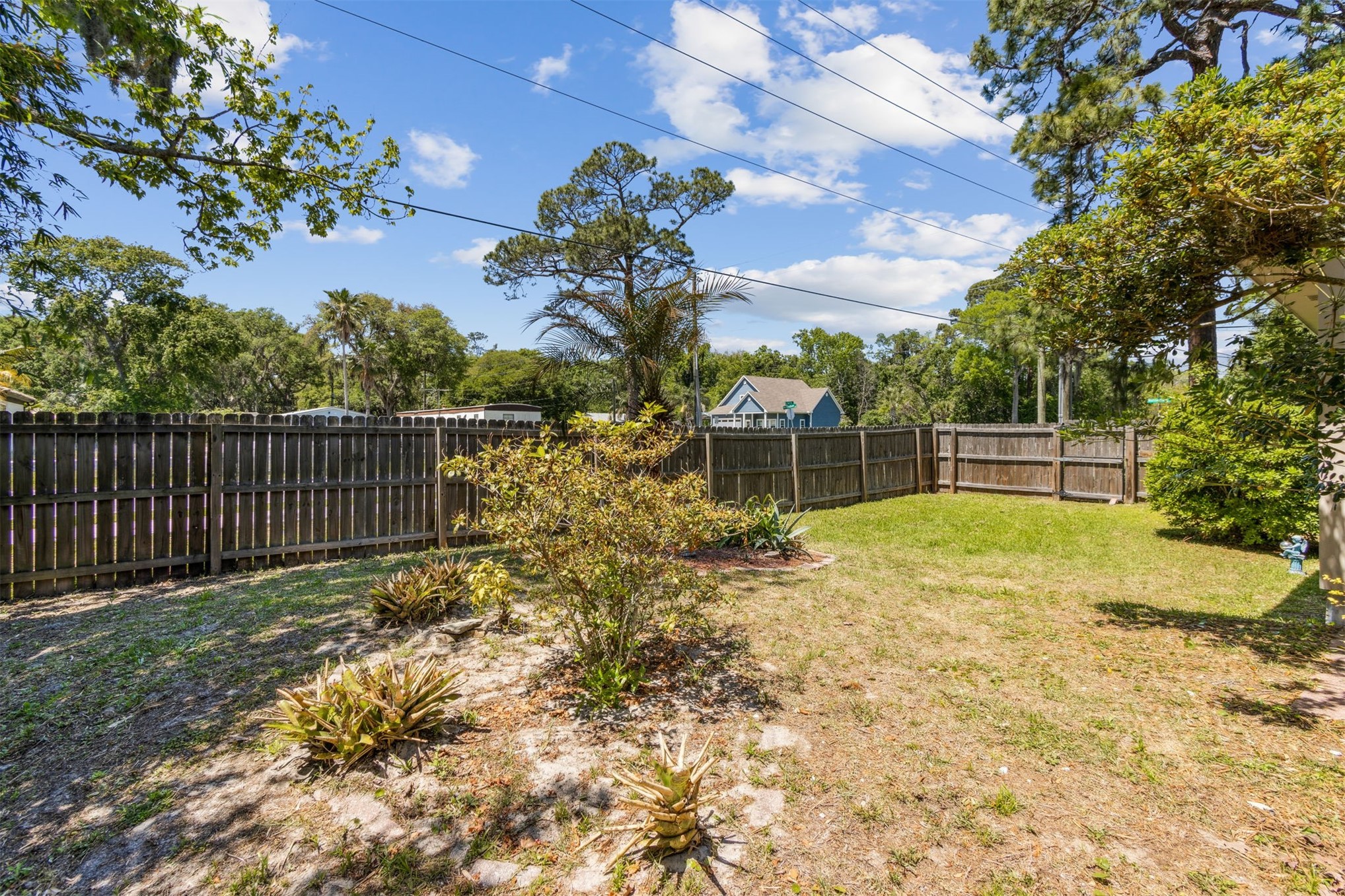 1424 NOTTINGHAM DRIVE