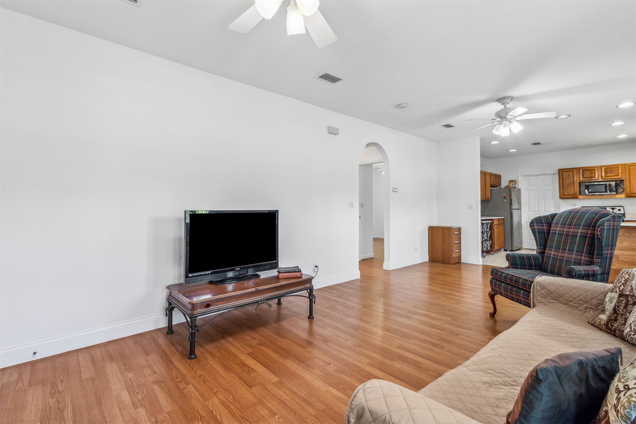 1424 NOTTINGHAM DRIVE