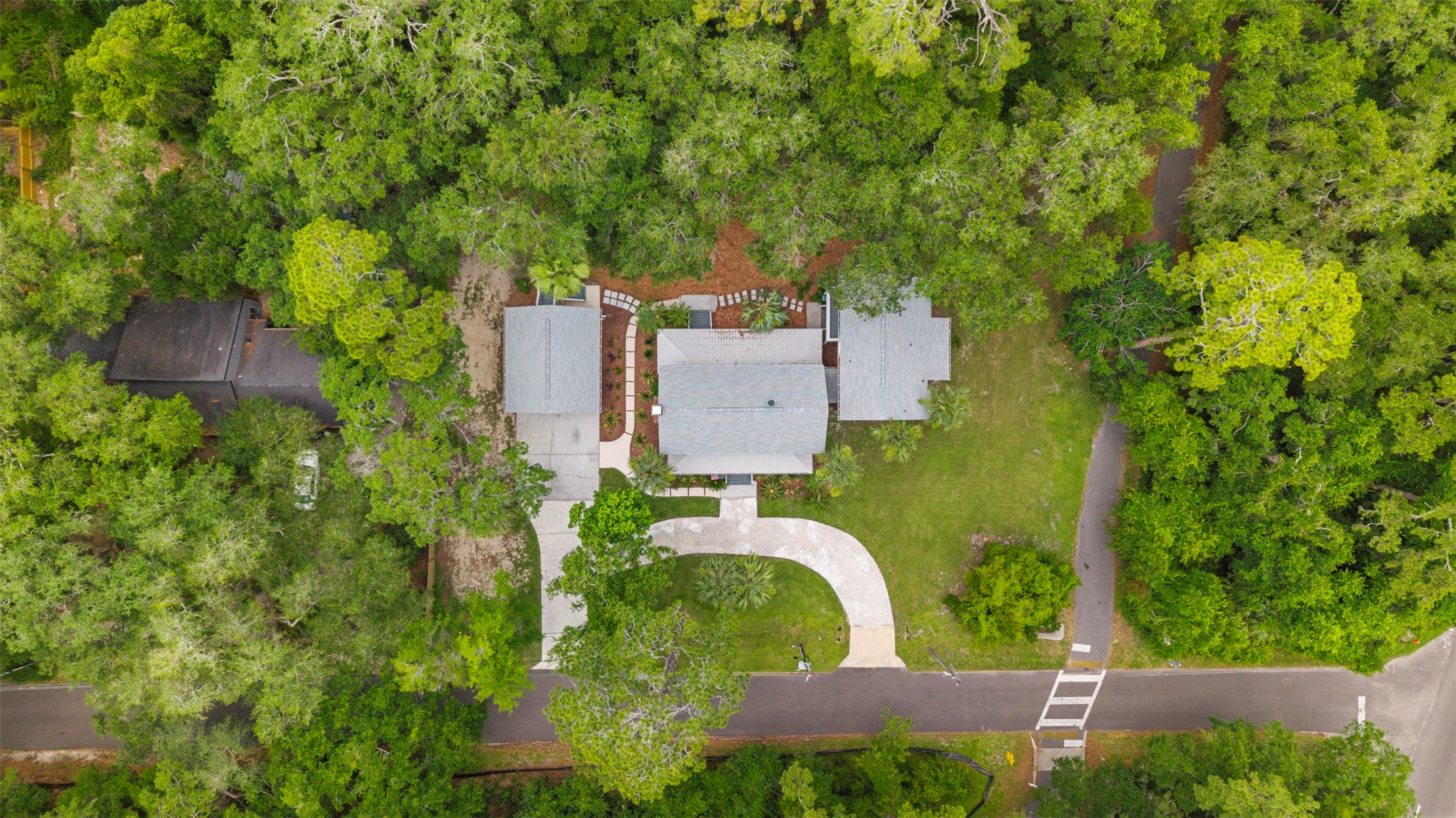 1381 FORREST DRIVE