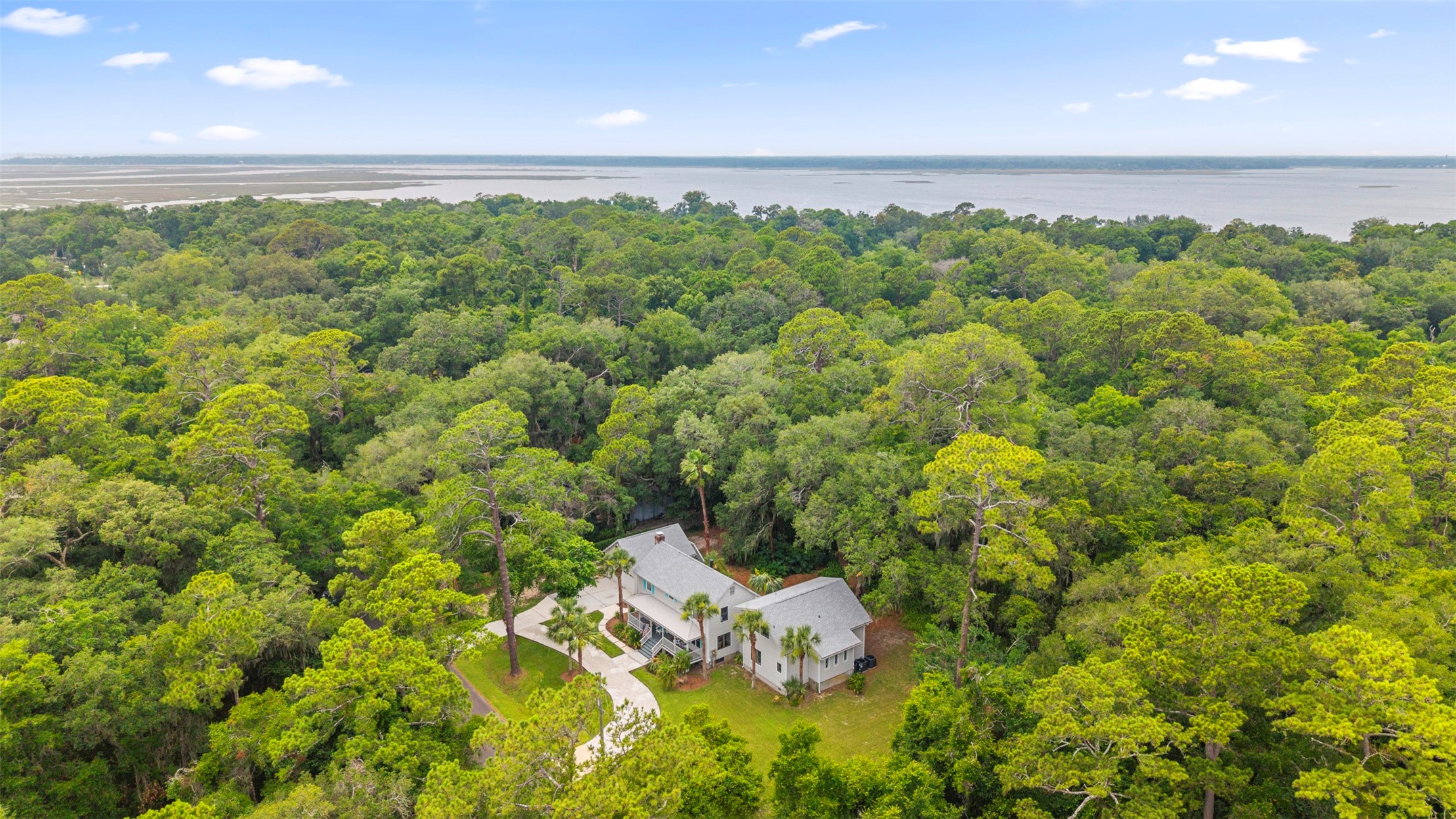 1381 FORREST DRIVE