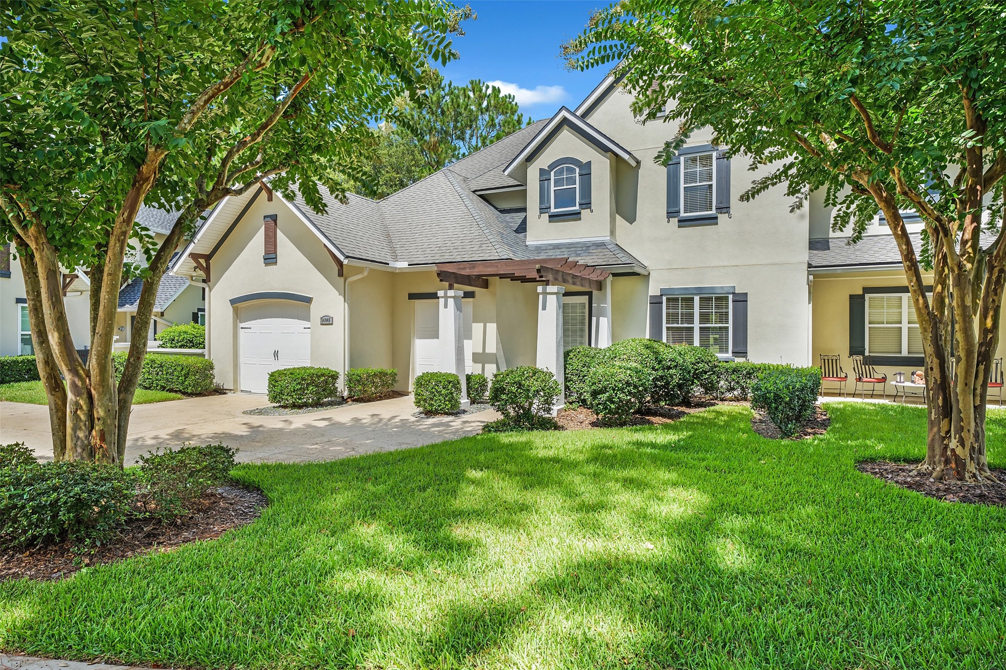 94040 HEMLOCK COURT