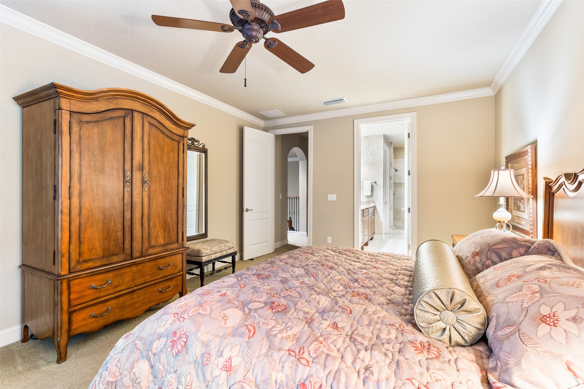 94040 HEMLOCK COURT