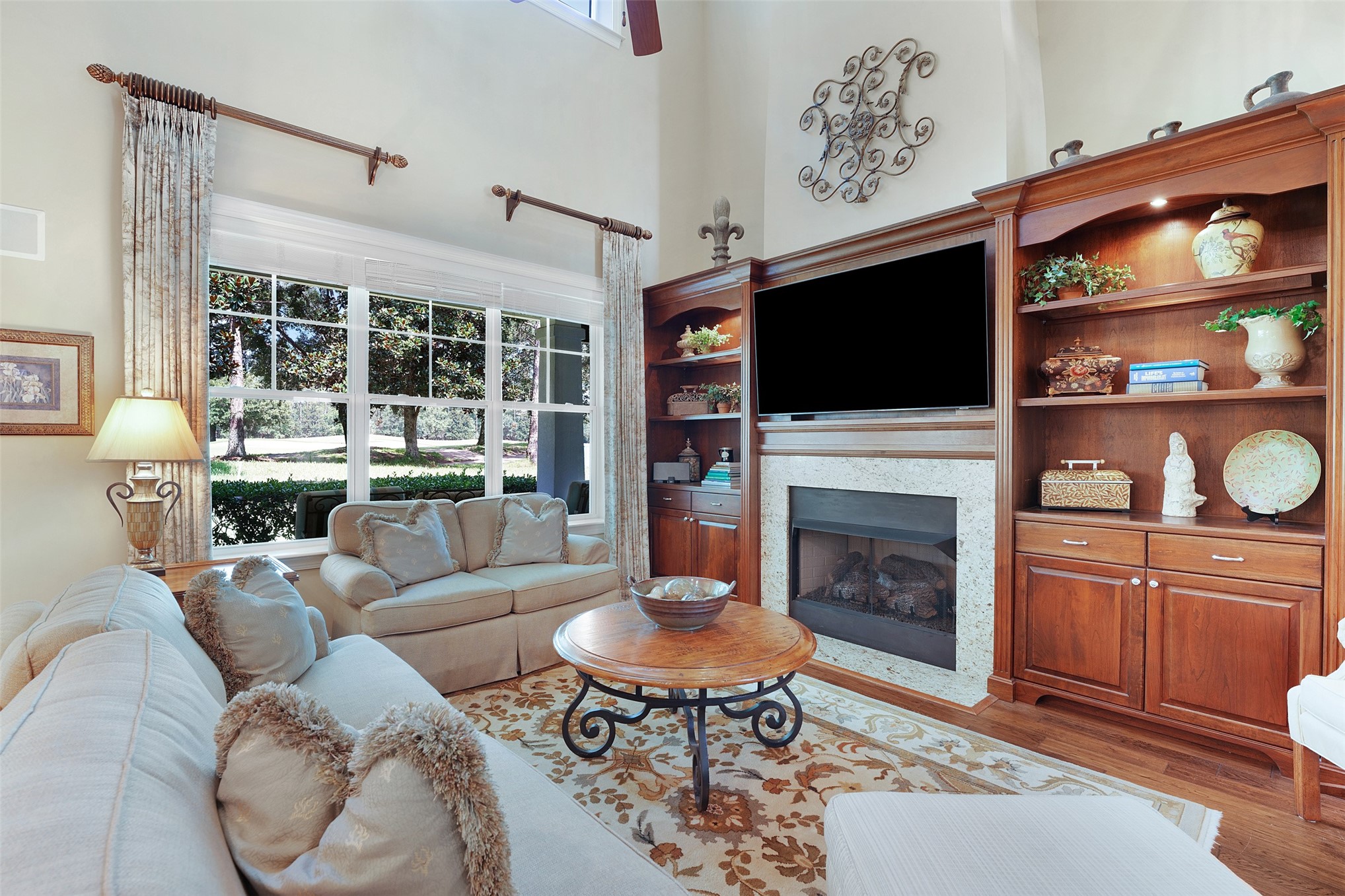 94040 HEMLOCK COURT