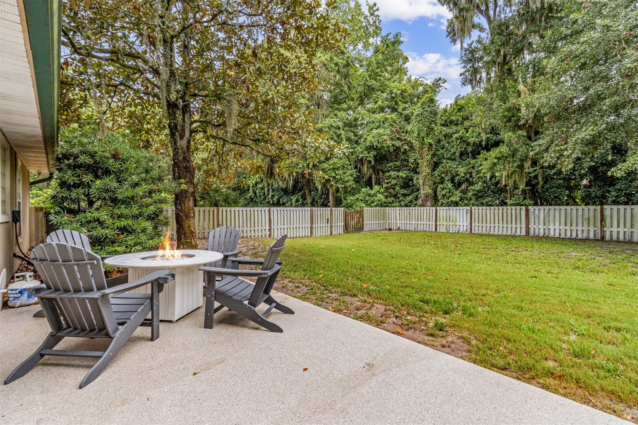639 GAINES LANE