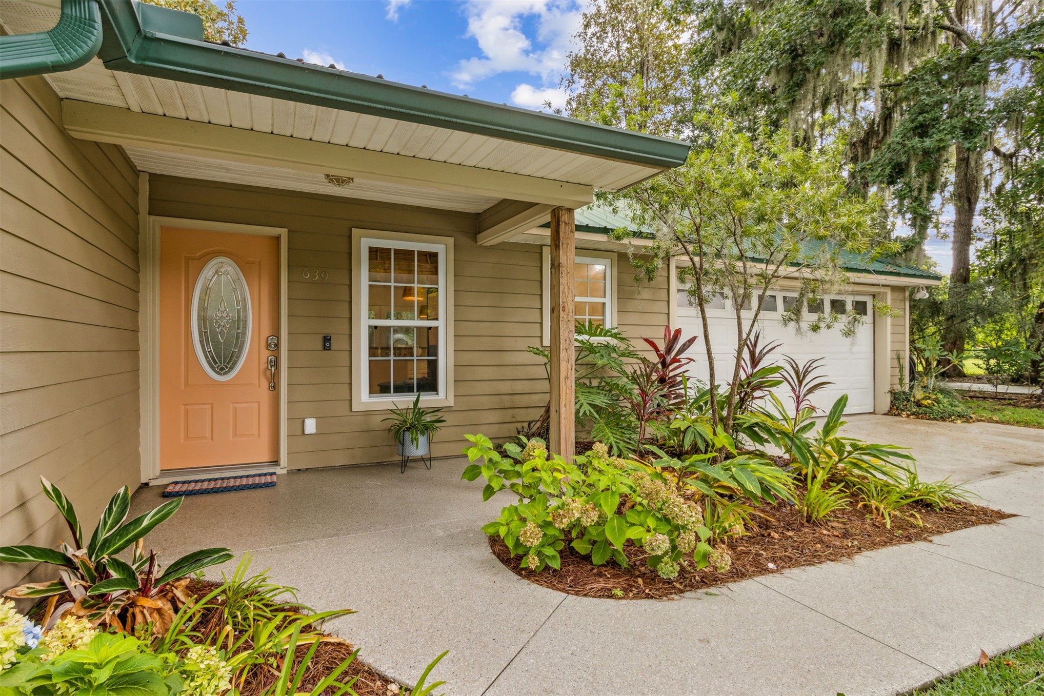 639 GAINES LANE