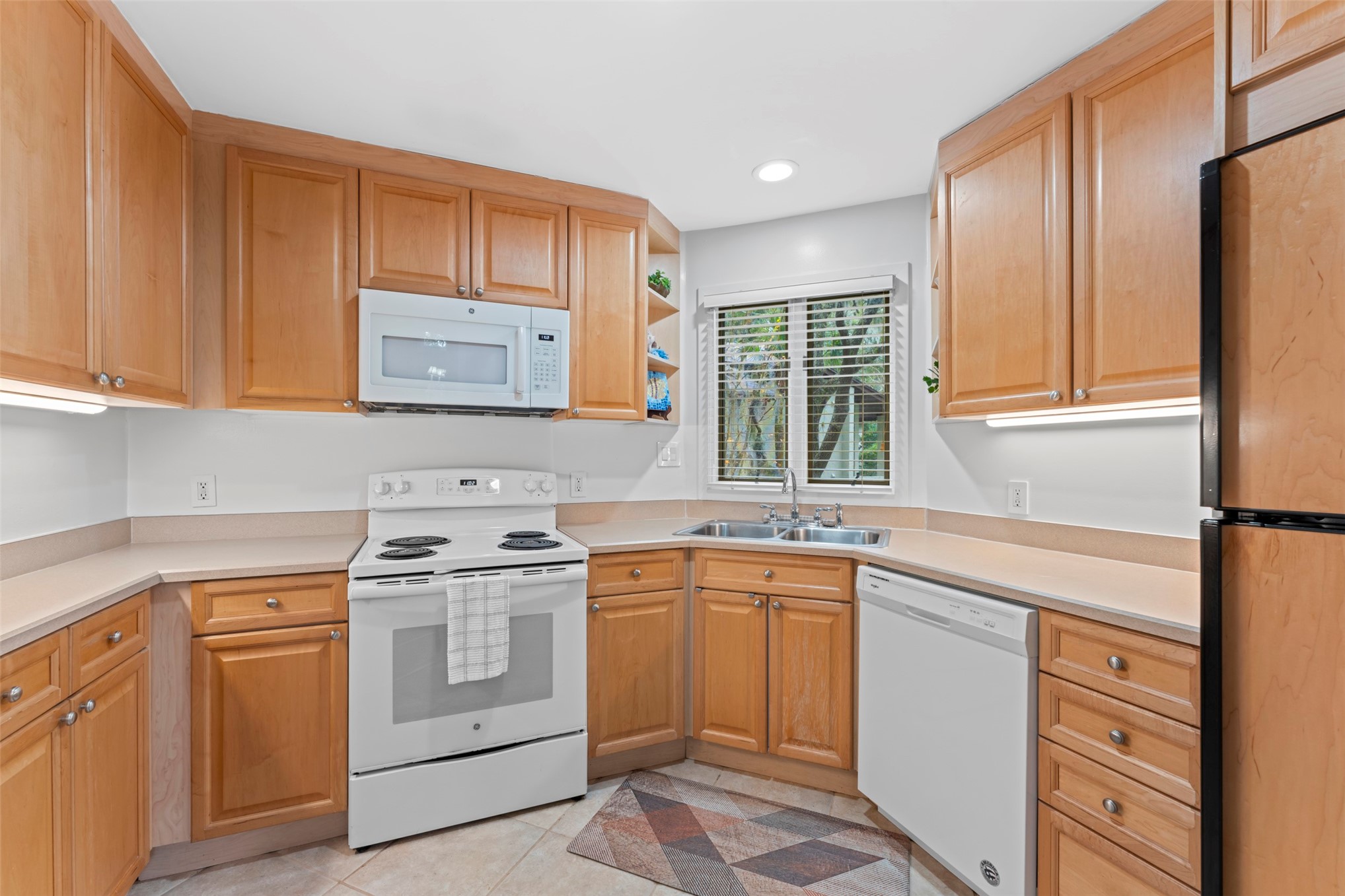 2341 / 2343 BOXWOOD LANE 2341