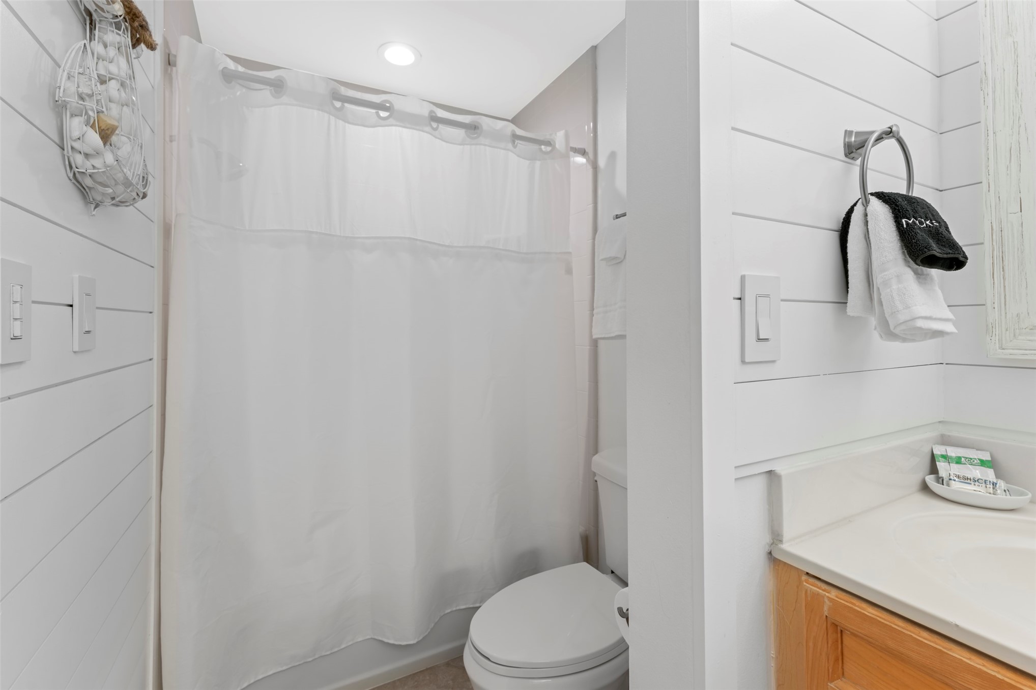 2341 / 2343 BOXWOOD LANE 2341
