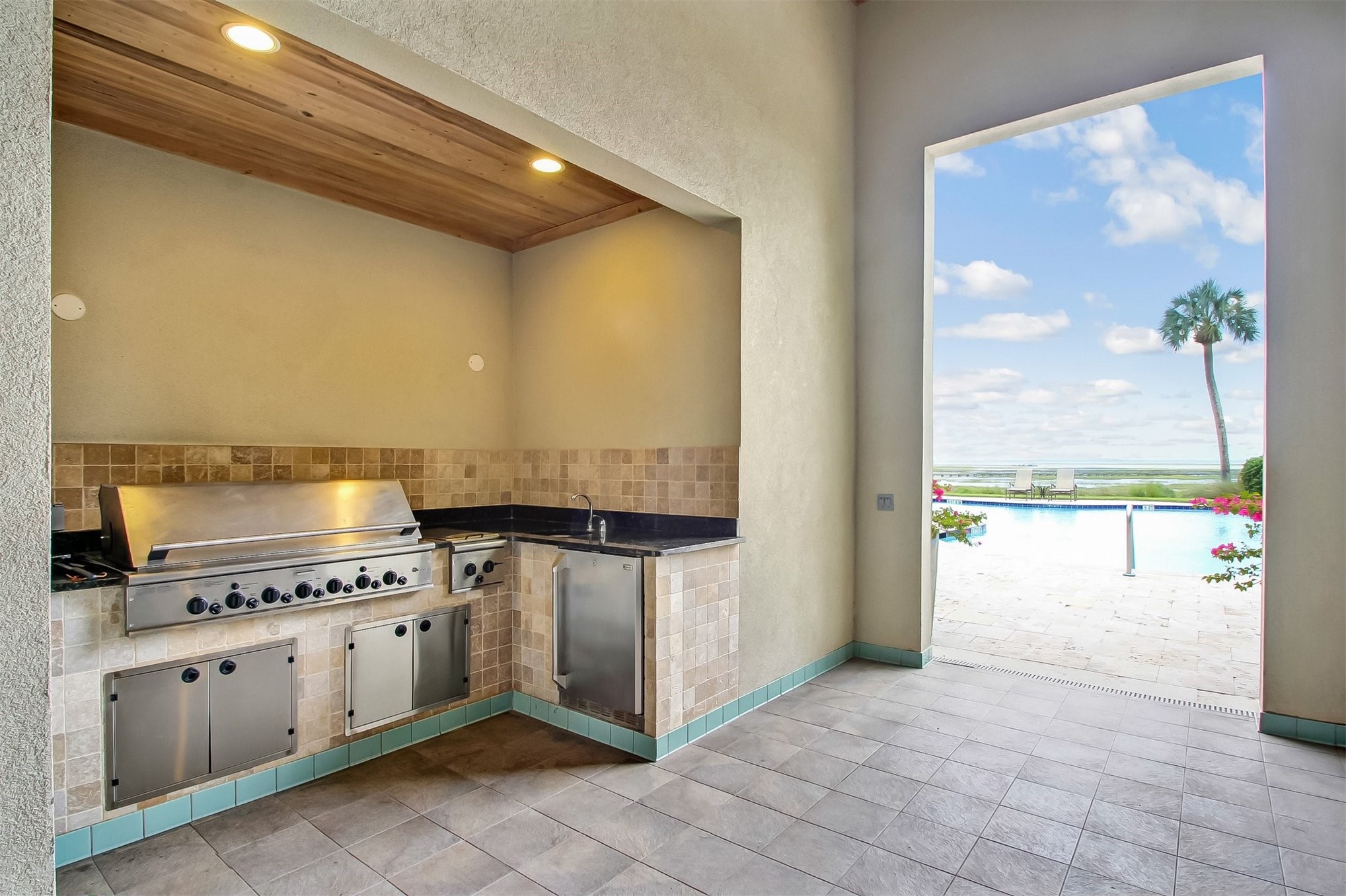 5025 FIRST COAST HIGHWAY 202B