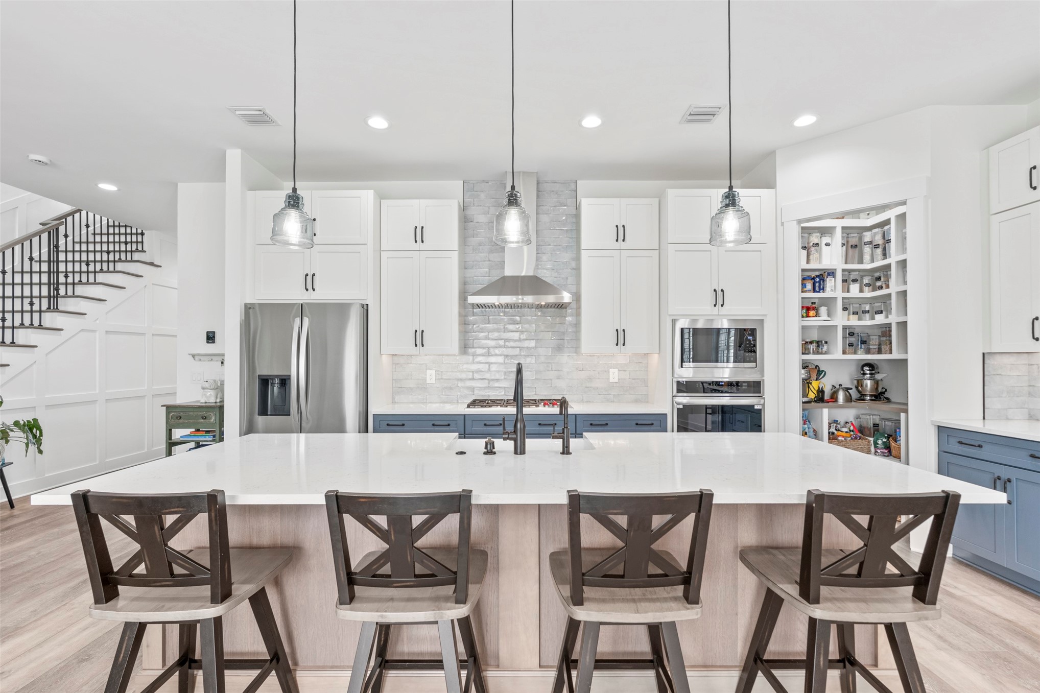 532 SEA ISLAND DRIVE