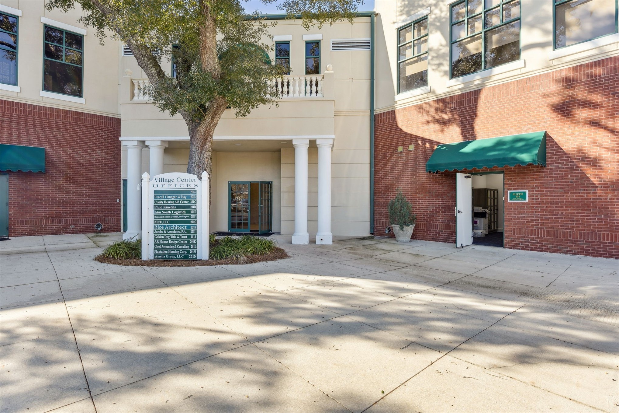 961687 GATEWAY BLVD E101 & F101 BOULEVARD