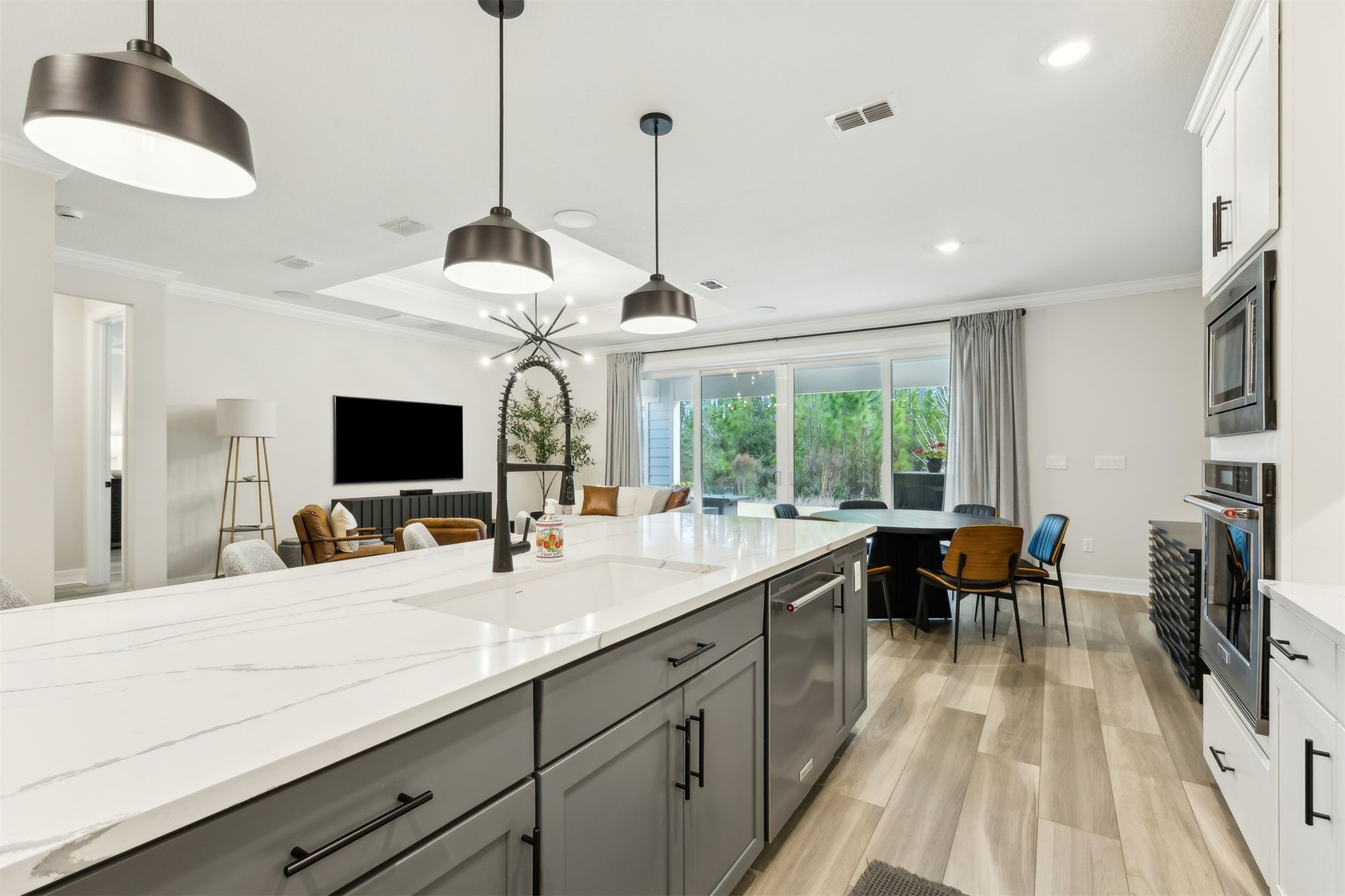 390 SAW PALMETTO STREET