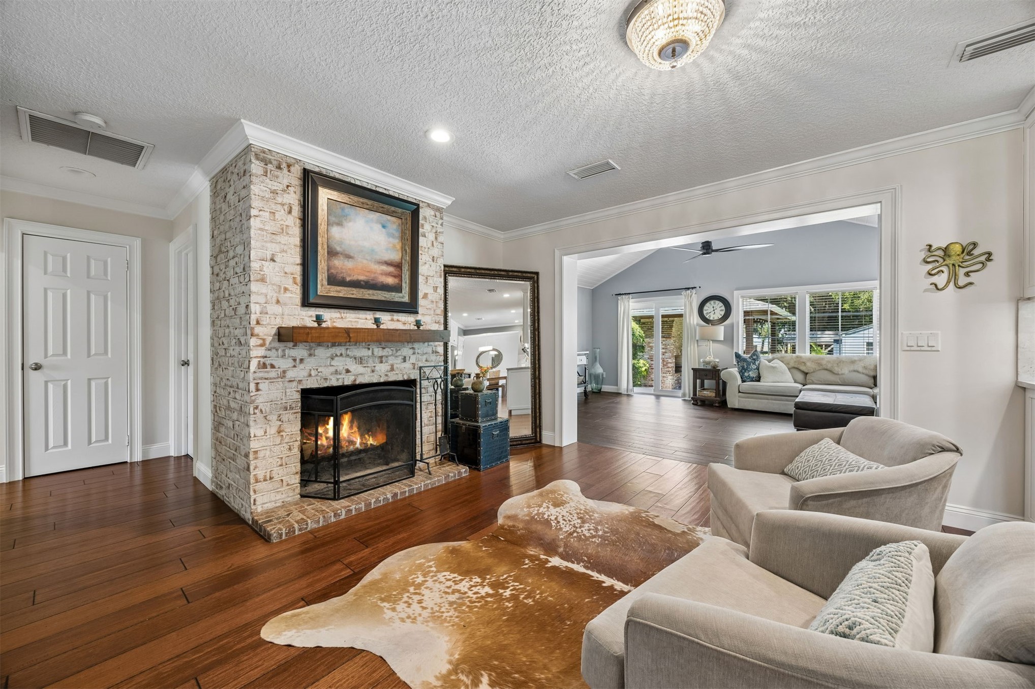1655 CLINCH DRIVE