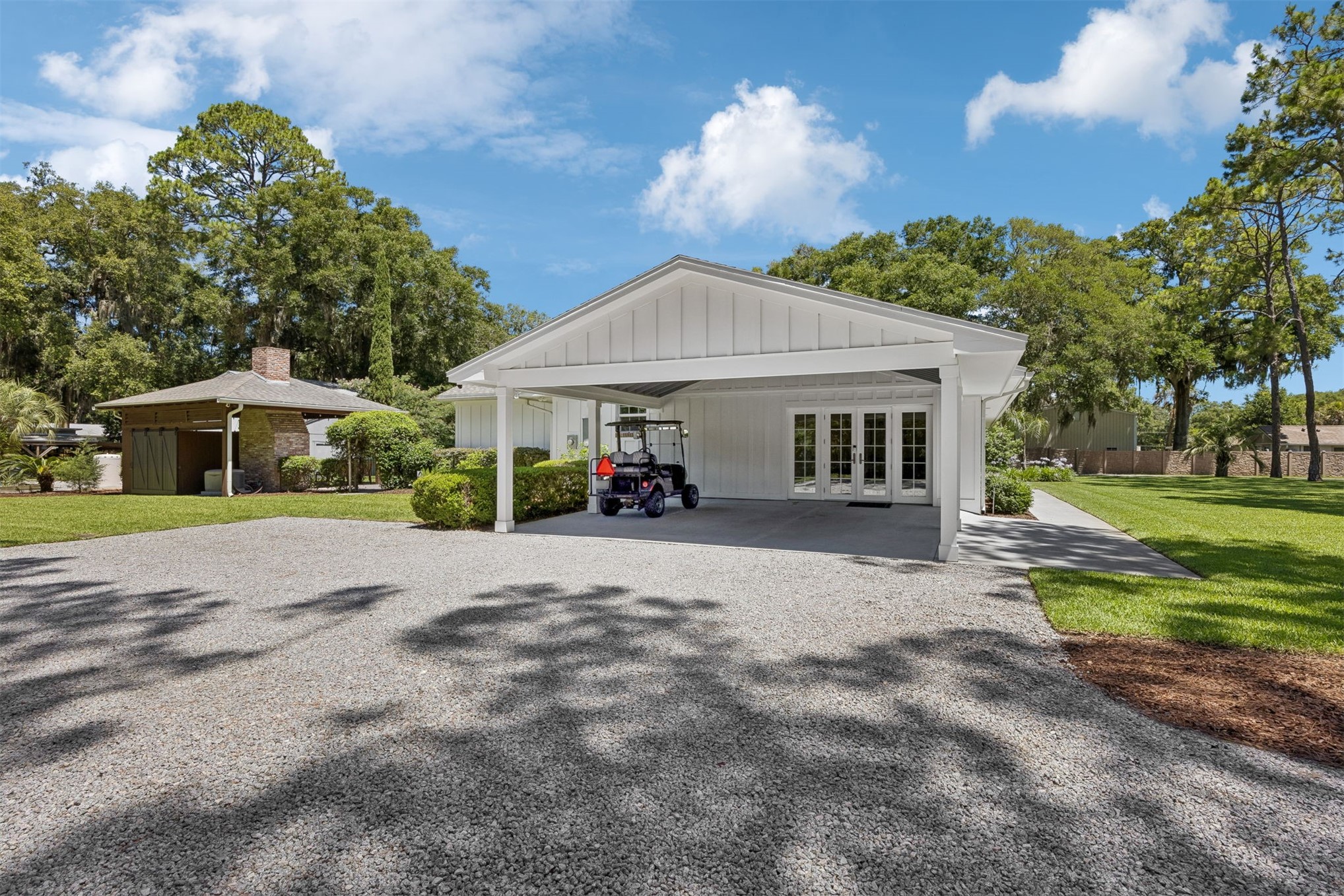 1655 CLINCH DRIVE