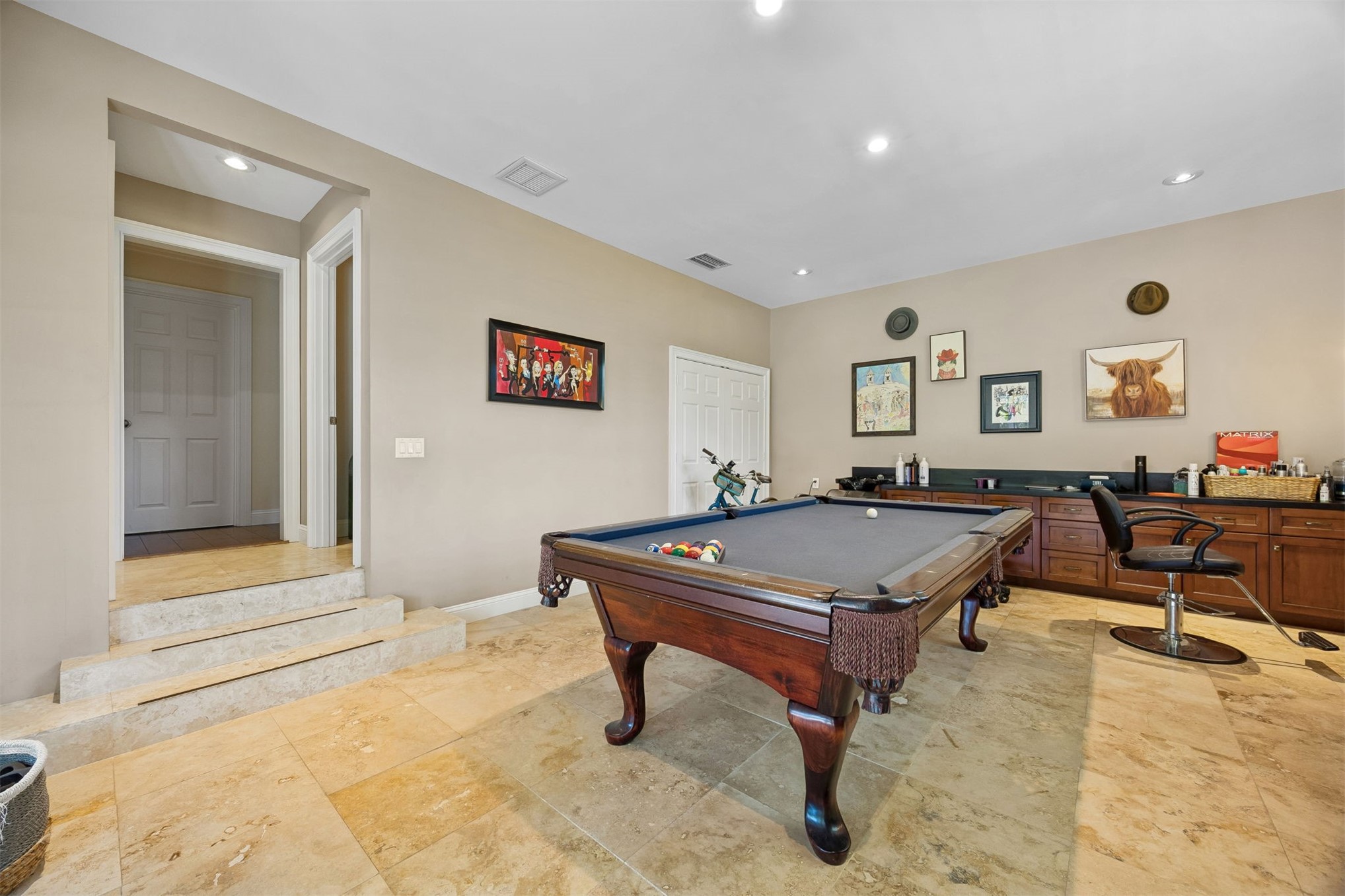 1655 CLINCH DRIVE