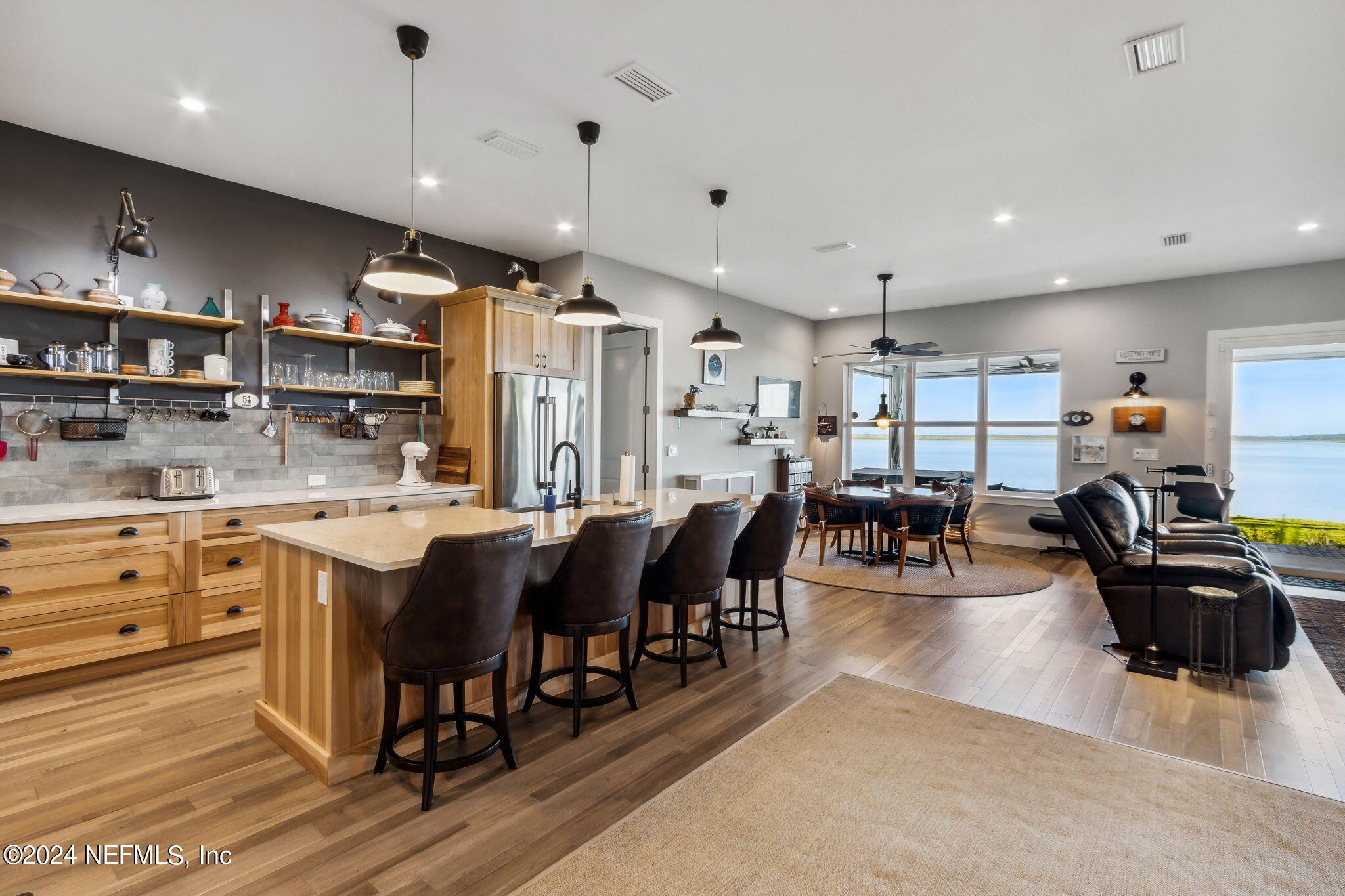 28660 GRANDVIEW Manor