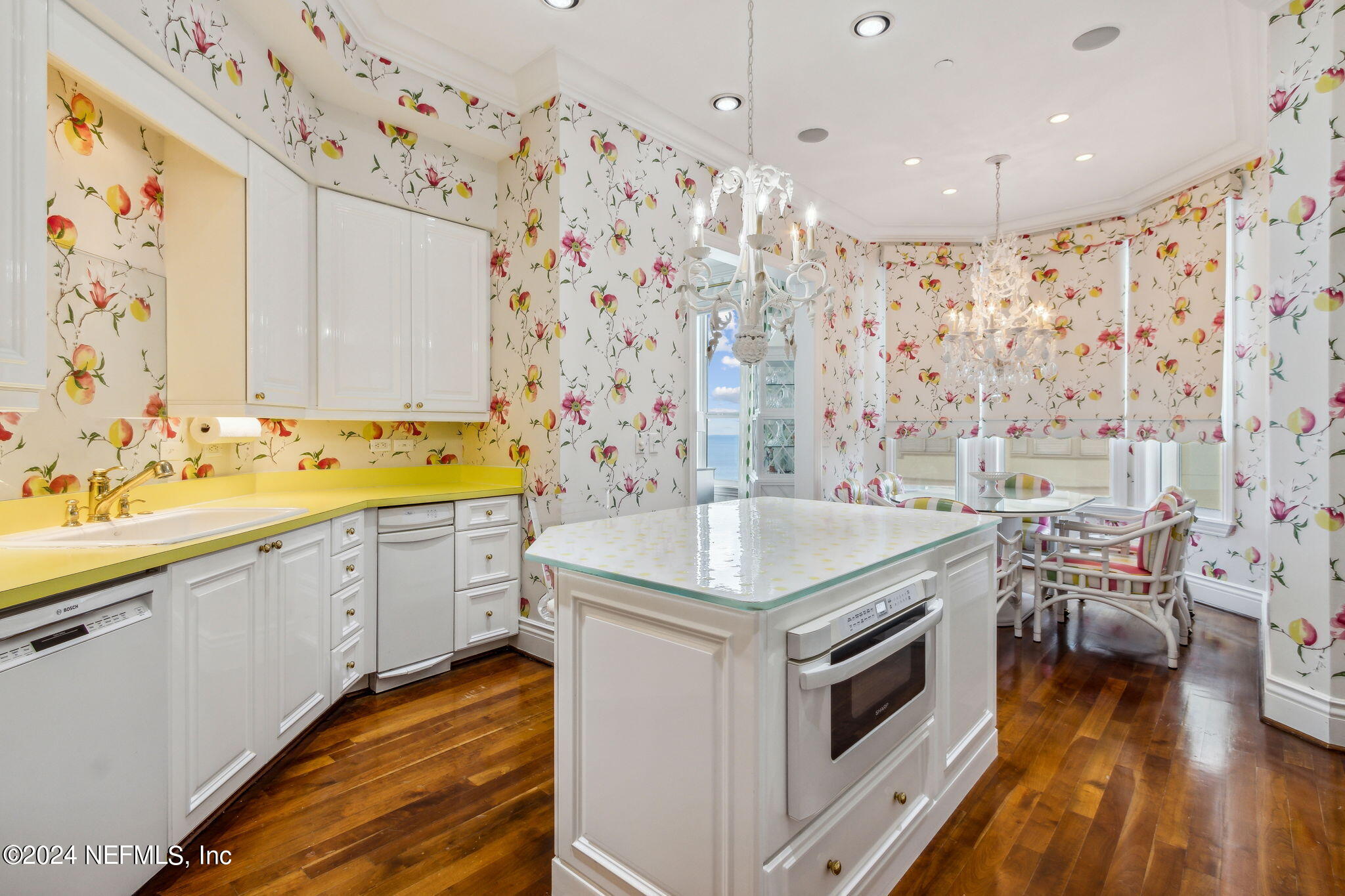 4646 CARLTON DUNES Drive, 12