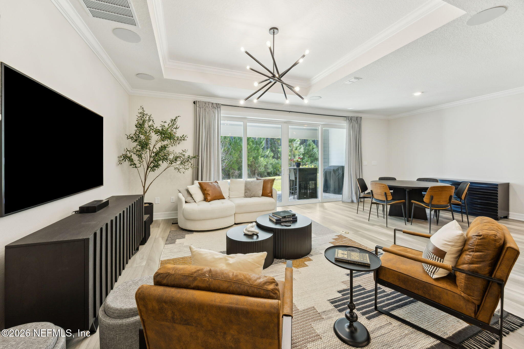 390 SAW PALMETTO Street