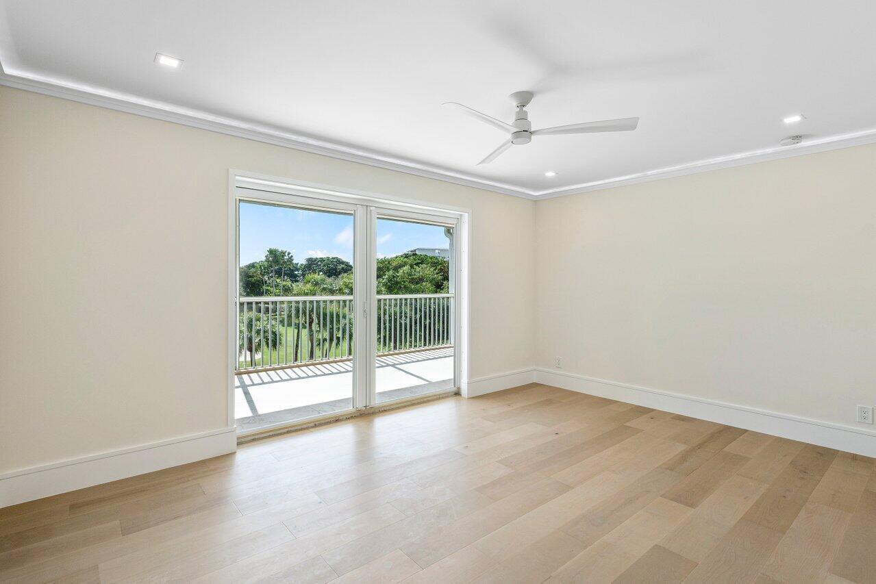 300 E Royal Palm Road 40a