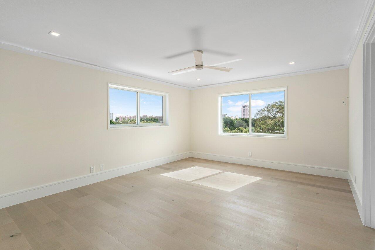 300 E Royal Palm Road 40a