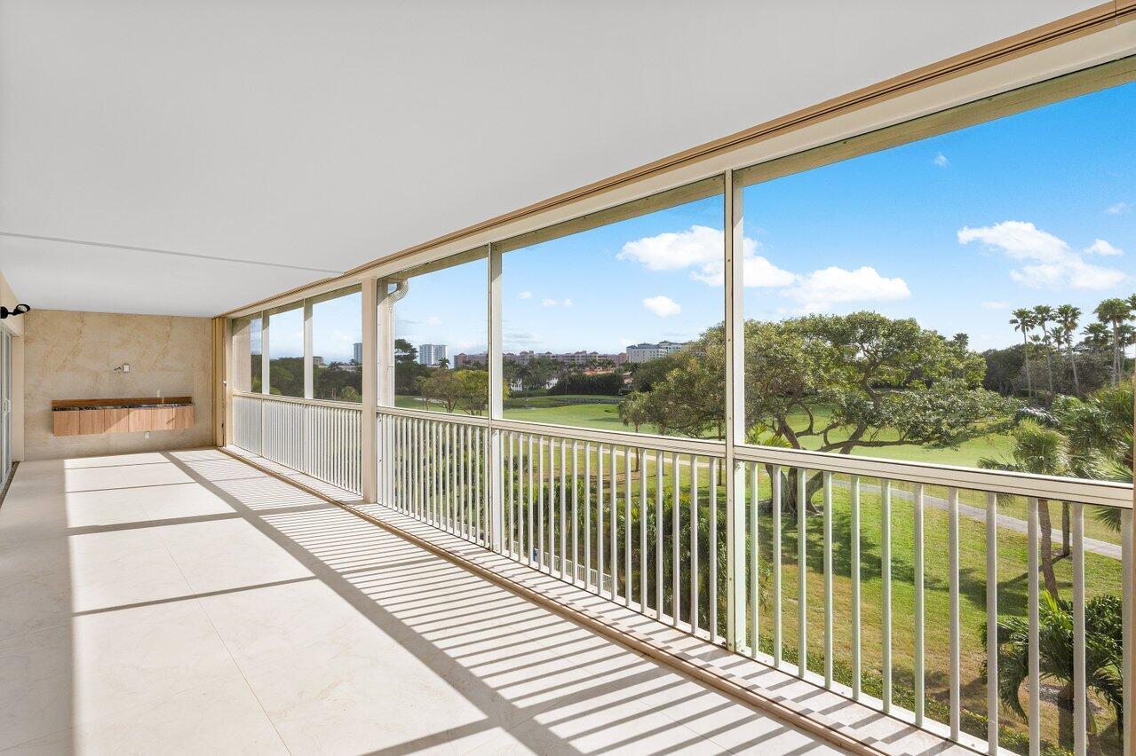 300 E Royal Palm Road 40a