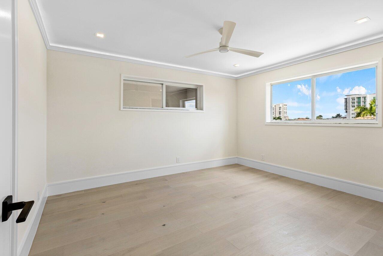 300 E Royal Palm Road 40a