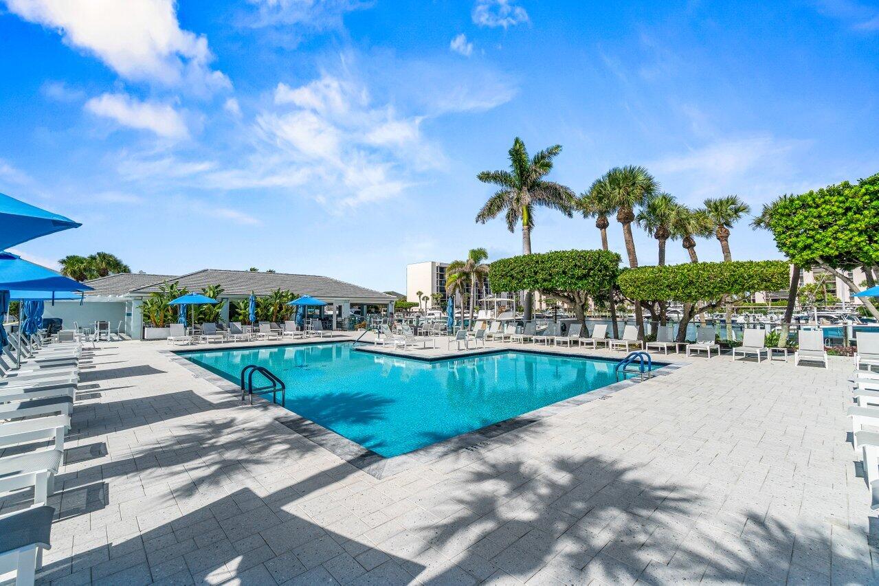 2707 N Ocean Boulevard 301-D