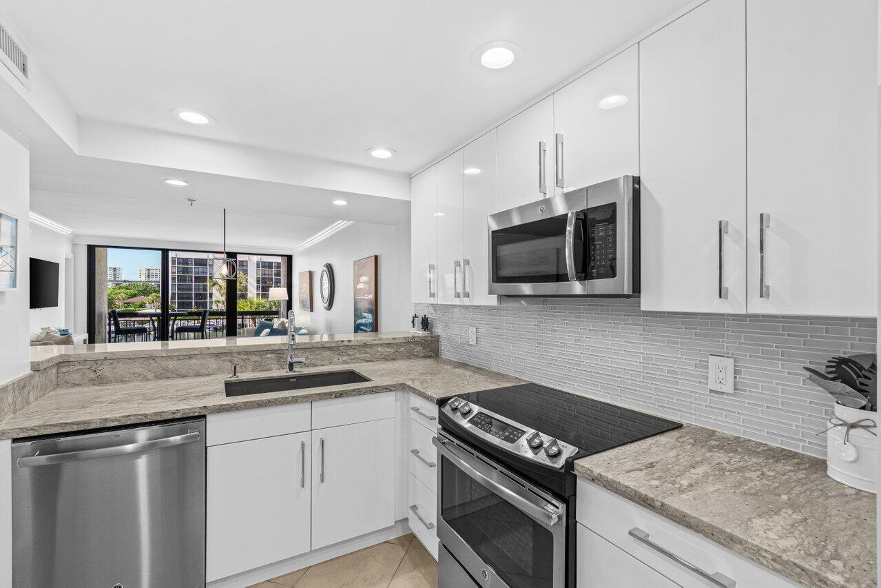 2707 N Ocean Boulevard 301-D