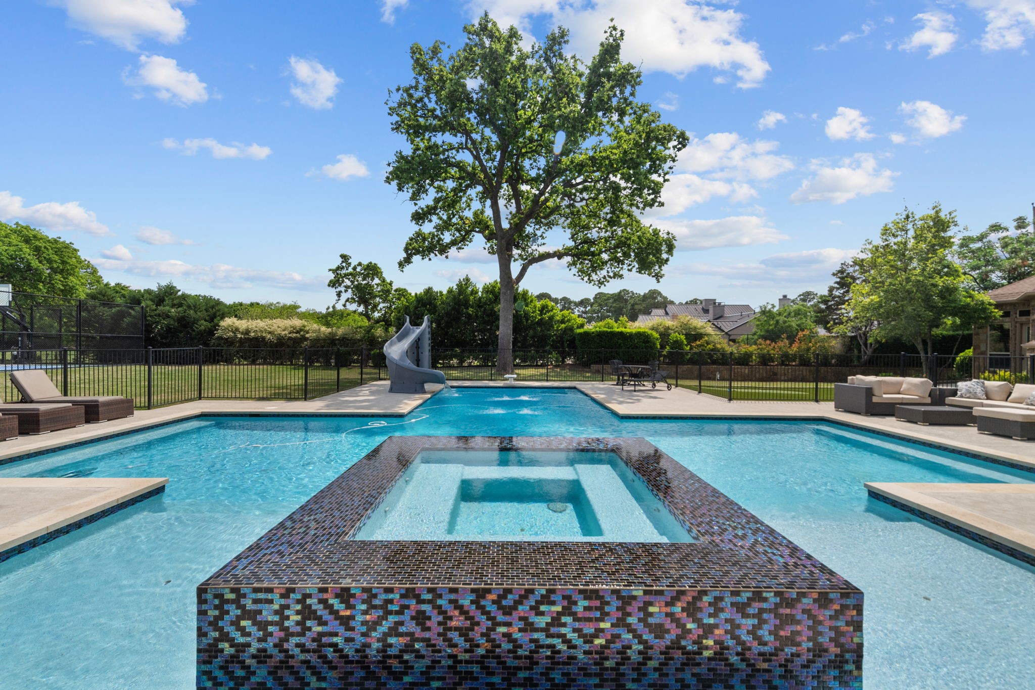 5201 Montclair Drive