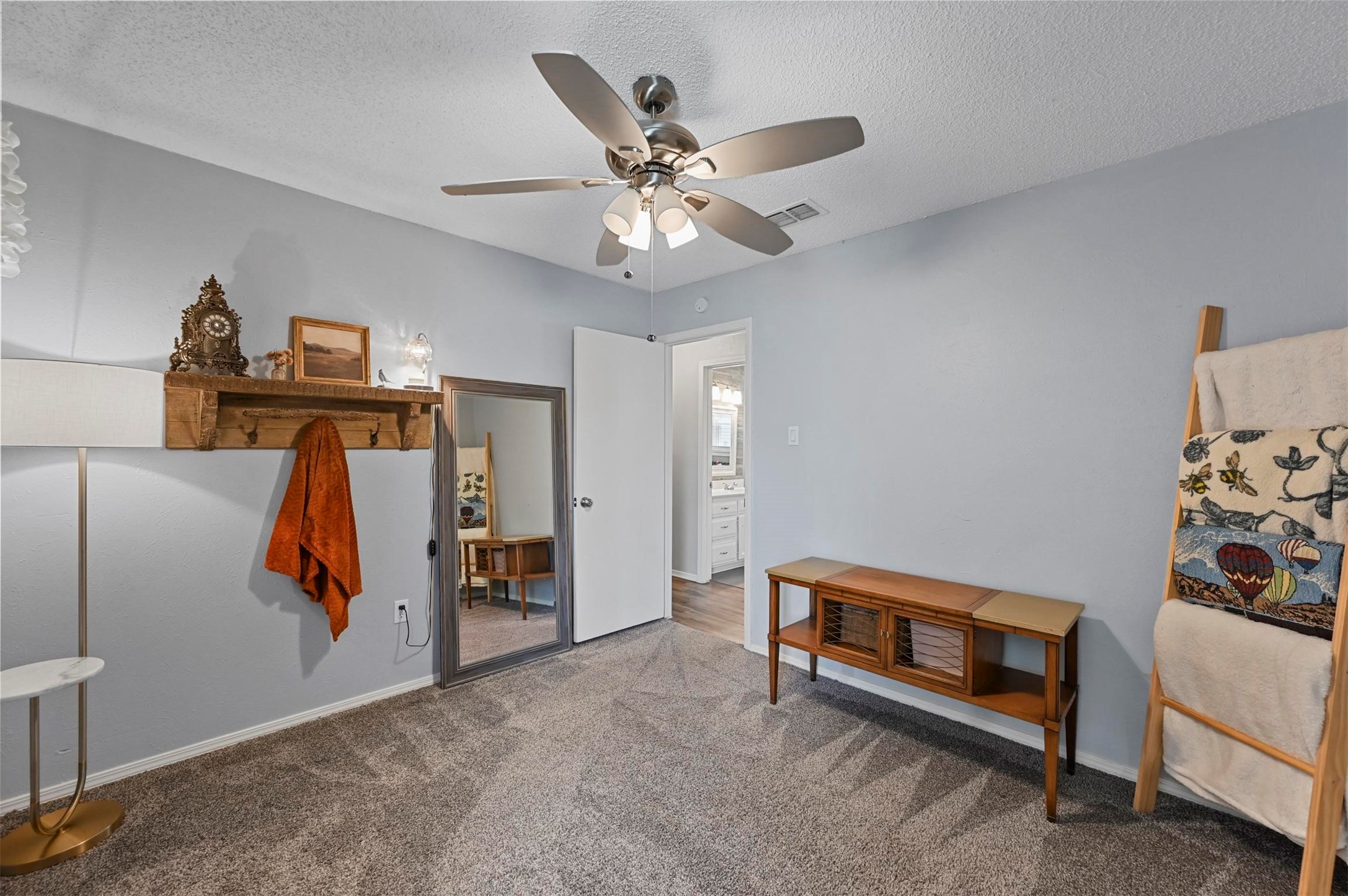 6372 Dorchester Trail