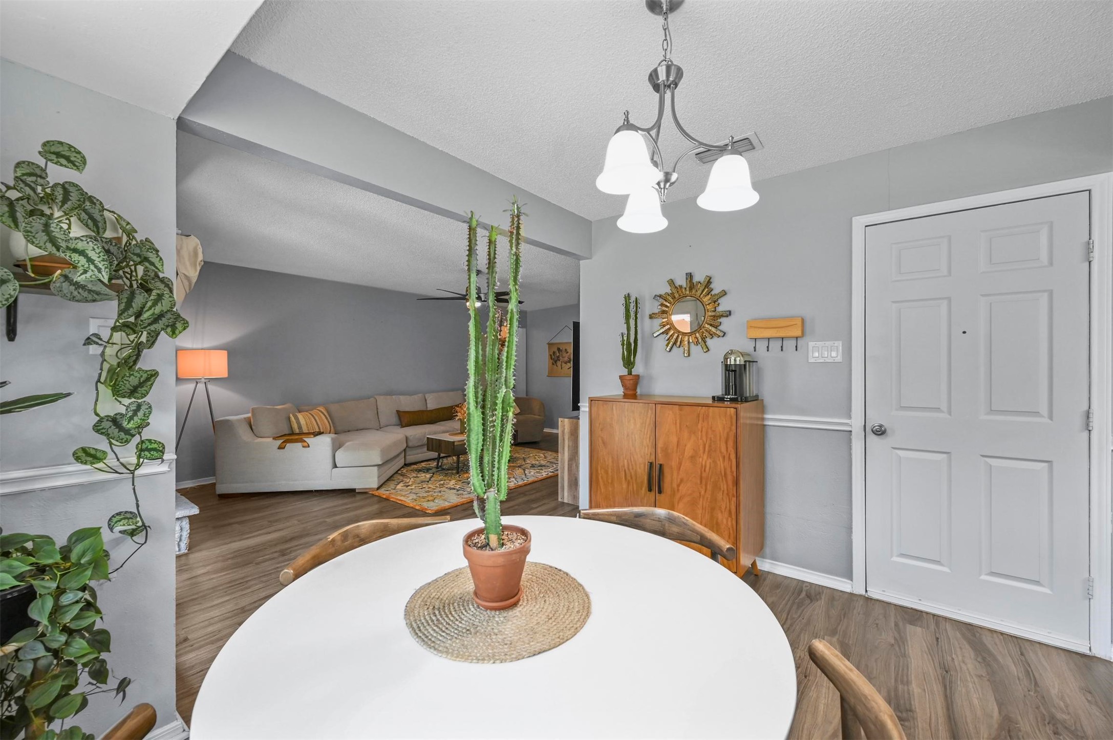 6372 Dorchester Trail