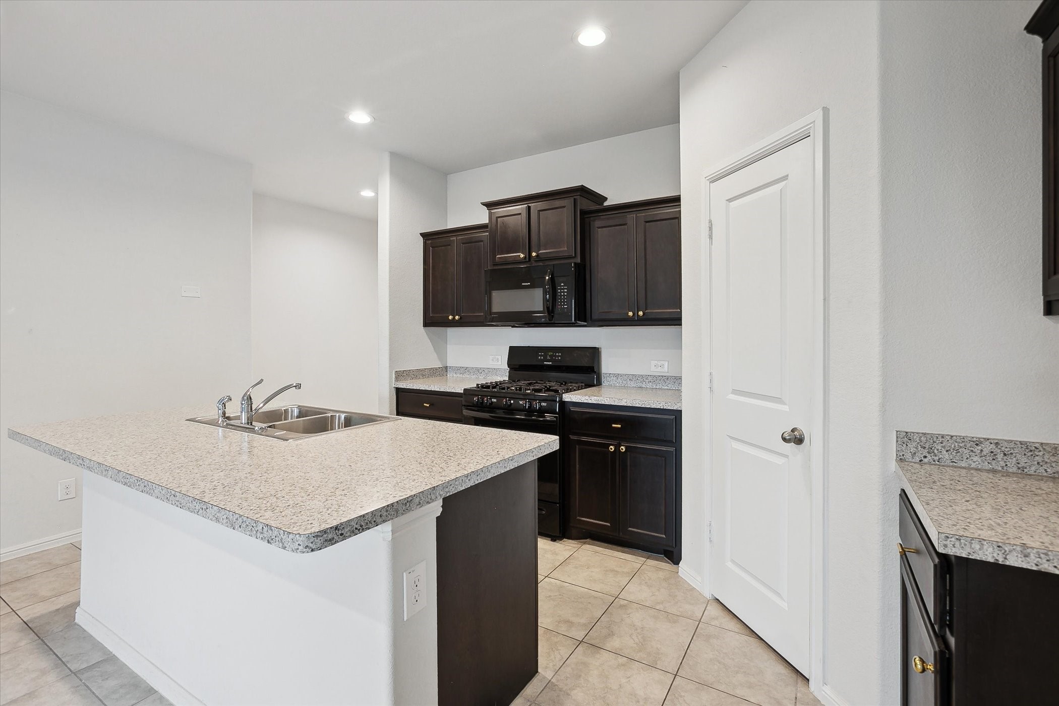 10386 Fort Belknap Trail