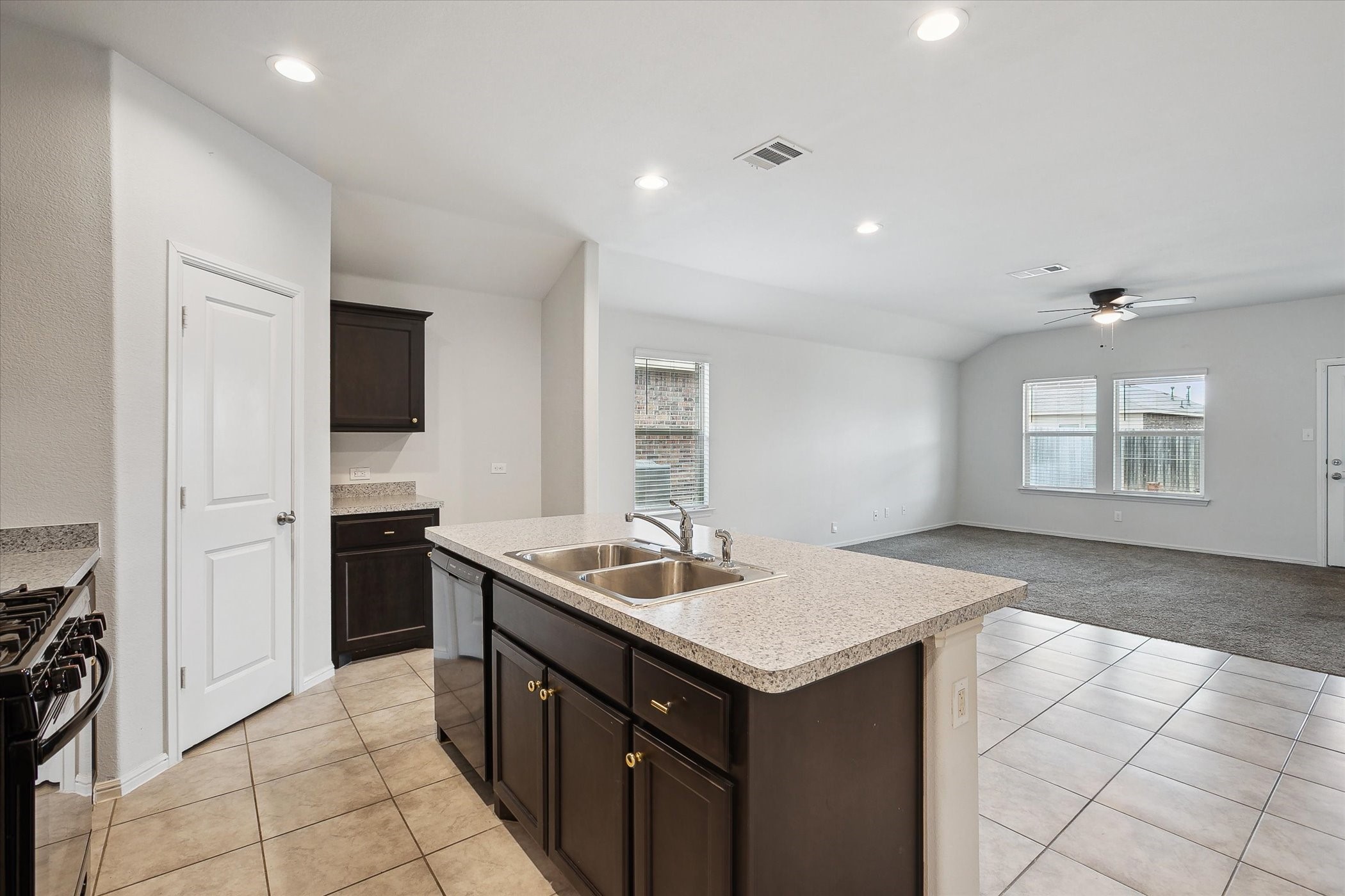 10386 Fort Belknap Trail