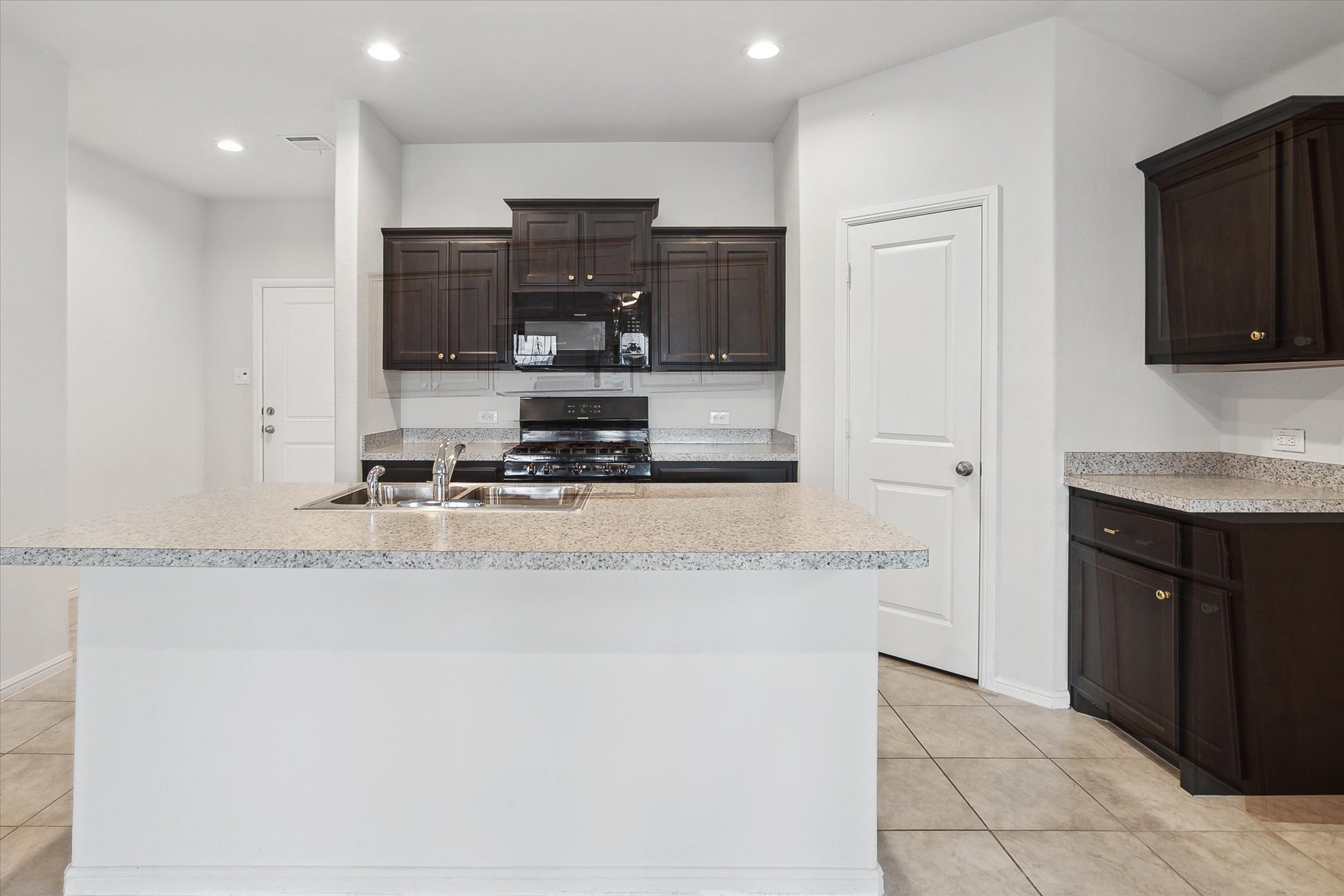 10386 Fort Belknap Trail