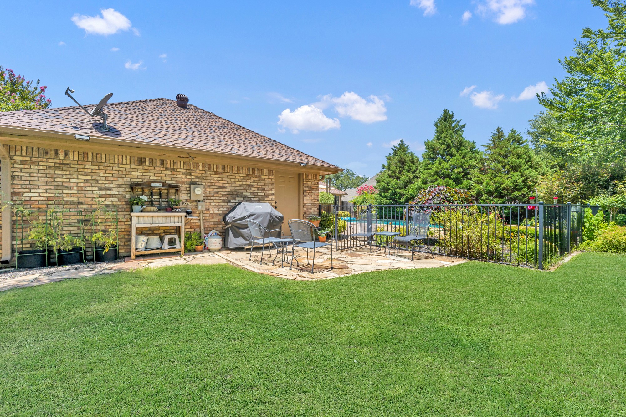 4203 Pembrooke Parkway W