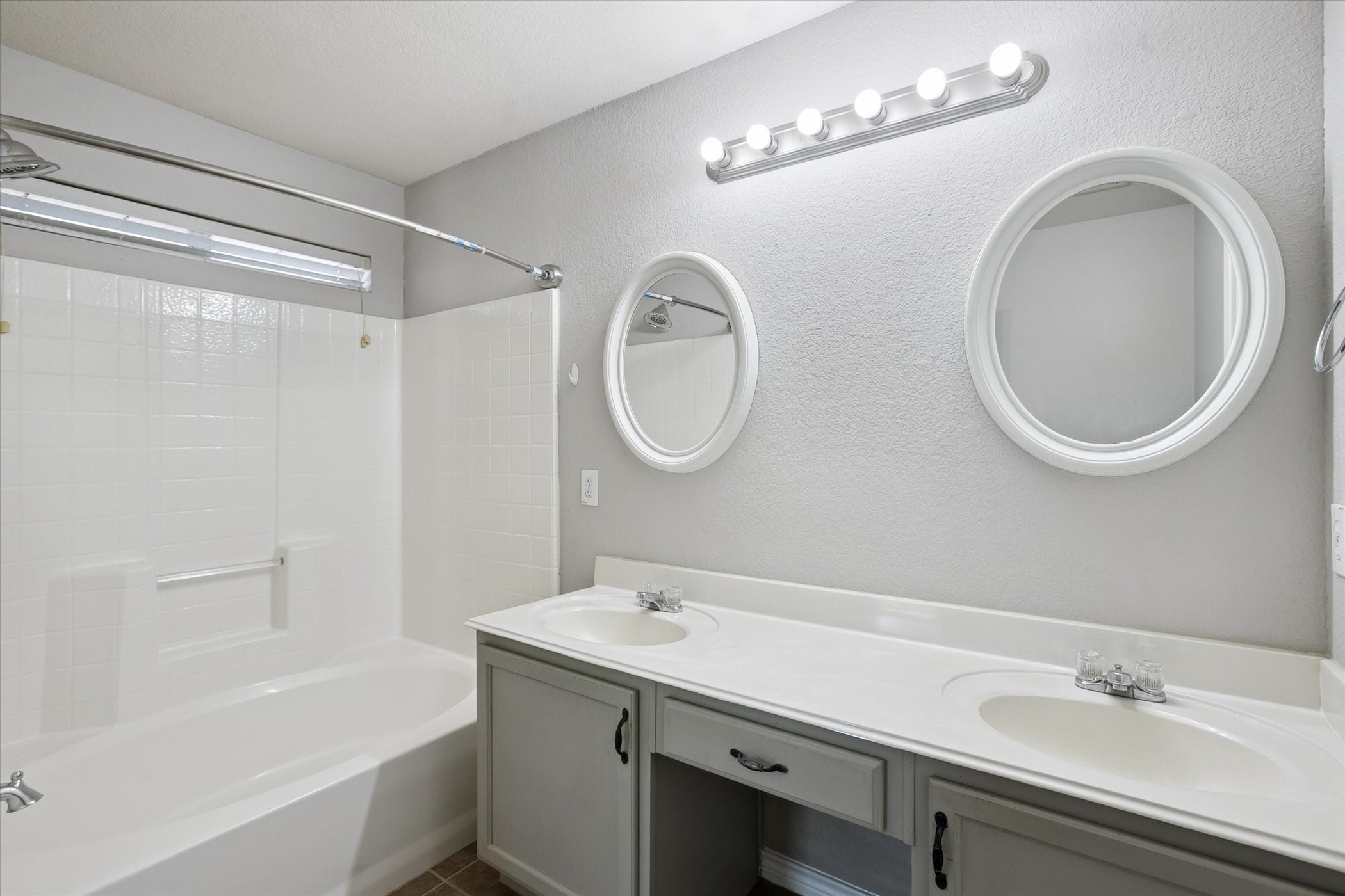 13101 Evergreen Drive