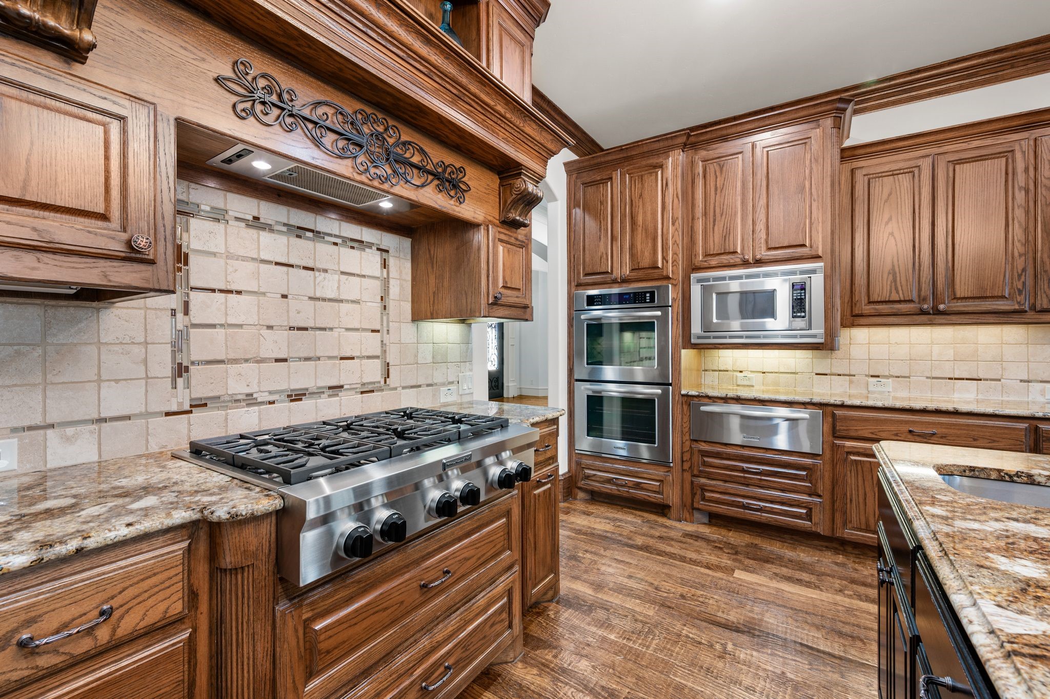 2404 Arbor Gate Lane
