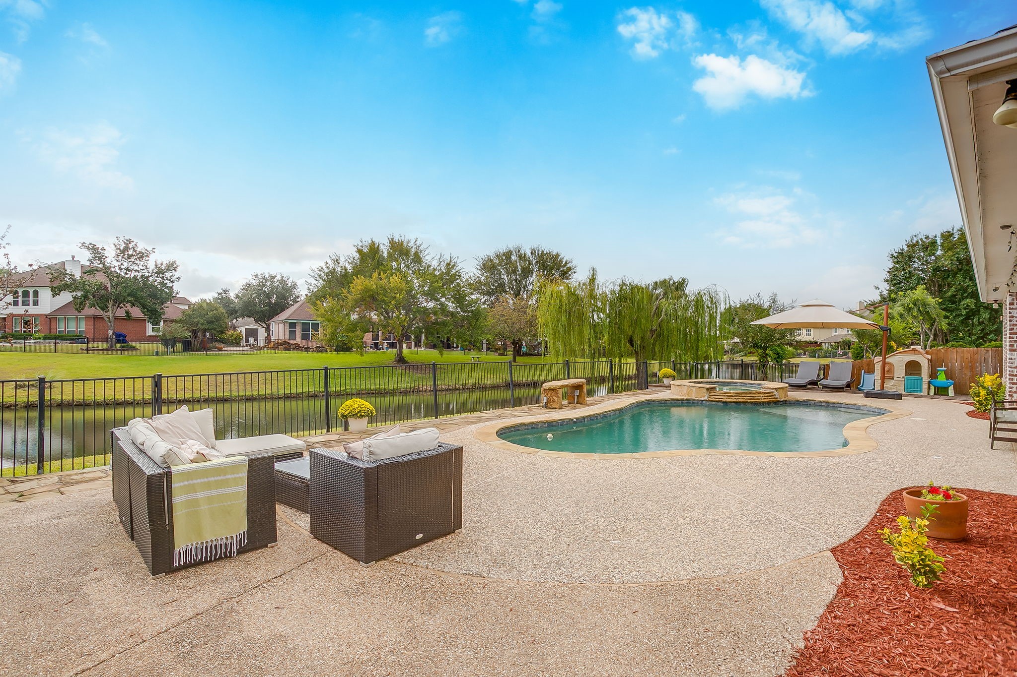 1529 Briar Meadow Drive