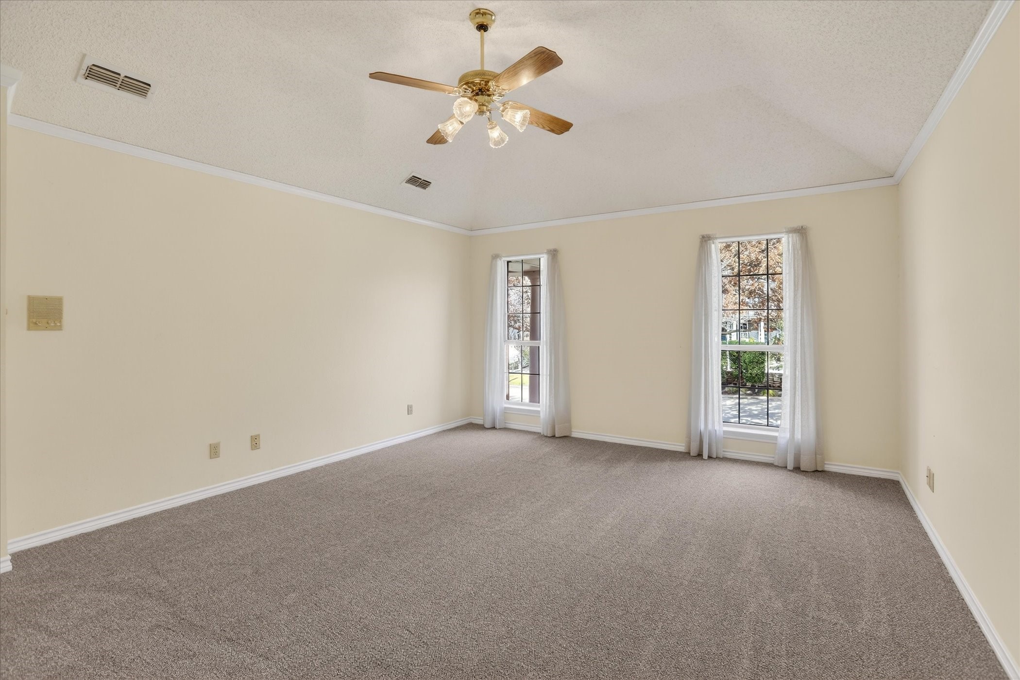 3403 Crossgate Circle S