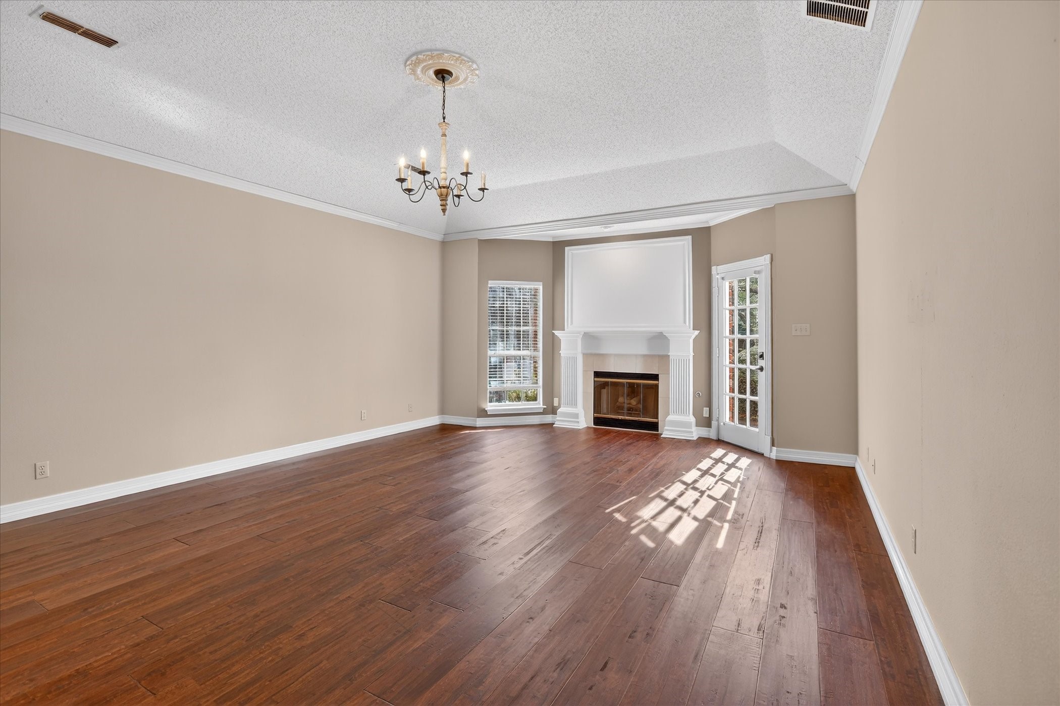 3403 Crossgate Circle S