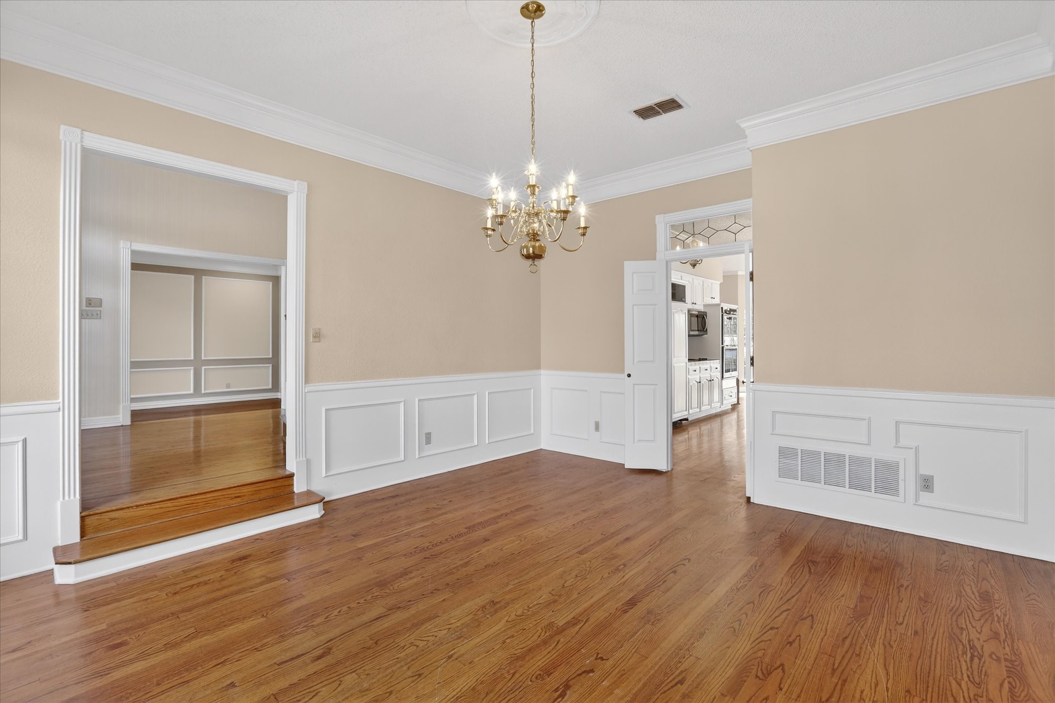 3403 Crossgate Circle S