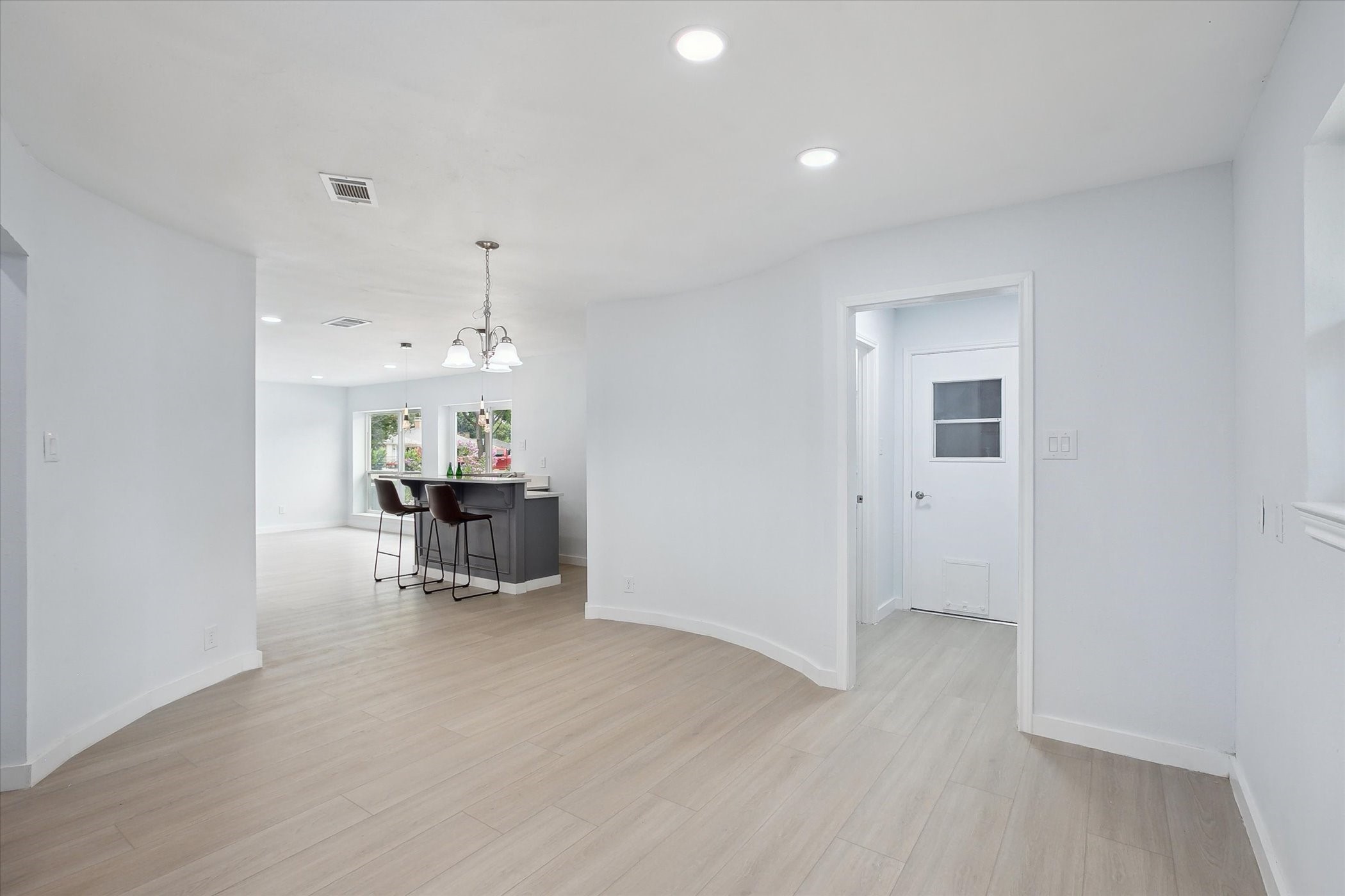 2204 Winewood Lane