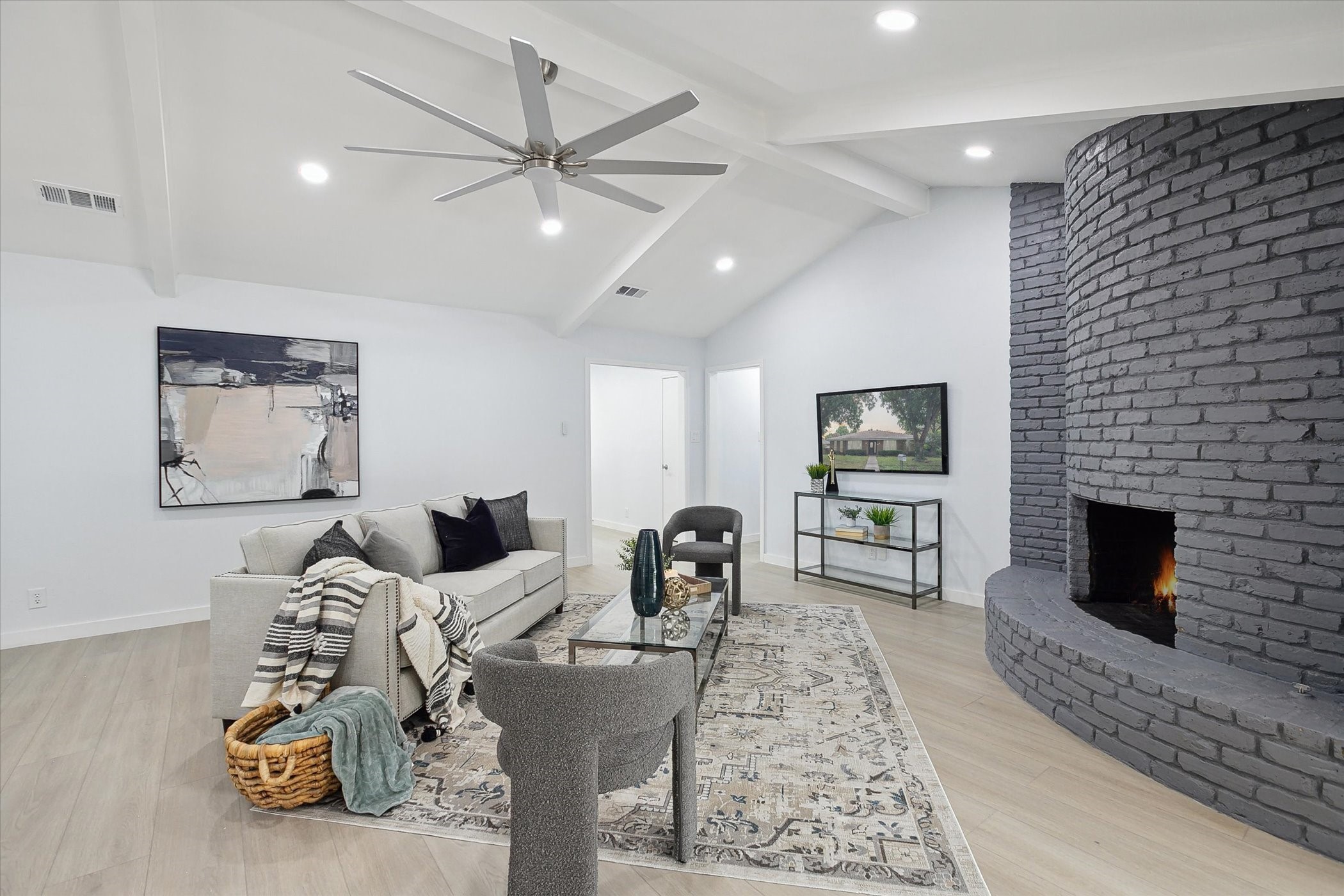 2204 Winewood Lane