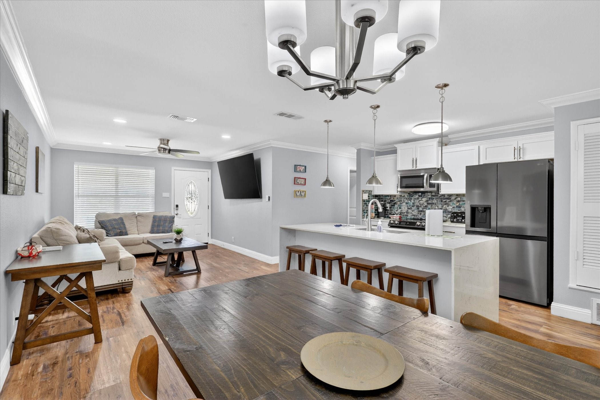 1004 Woodbrook Street