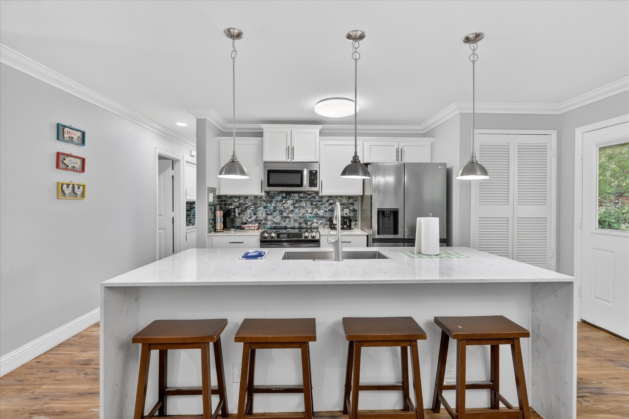 1004 Woodbrook Street