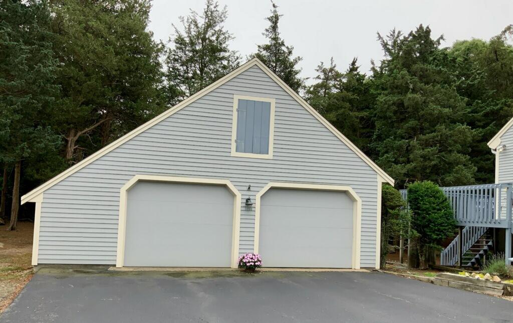 83 Colonial Way