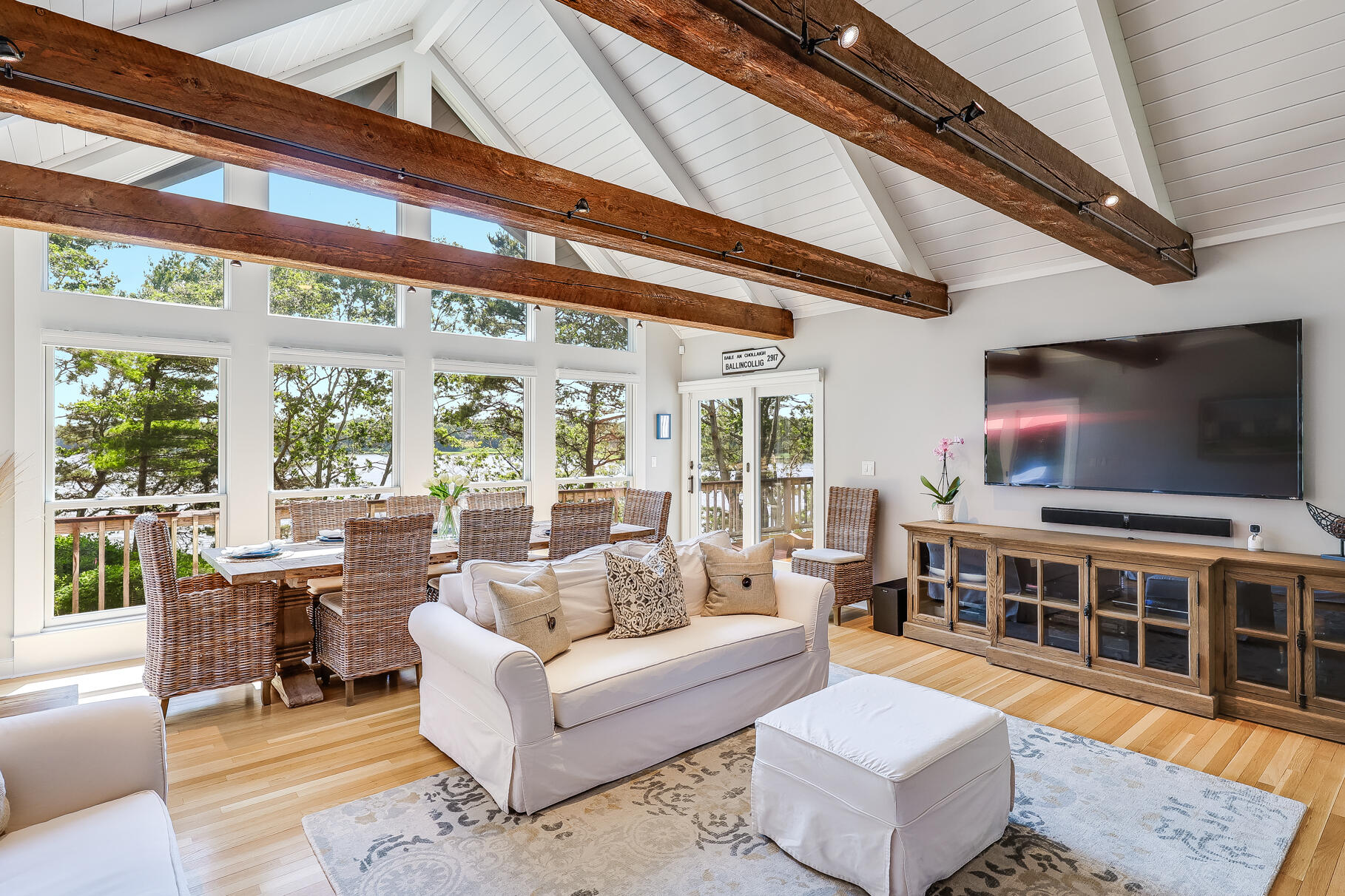 108 Bay Road