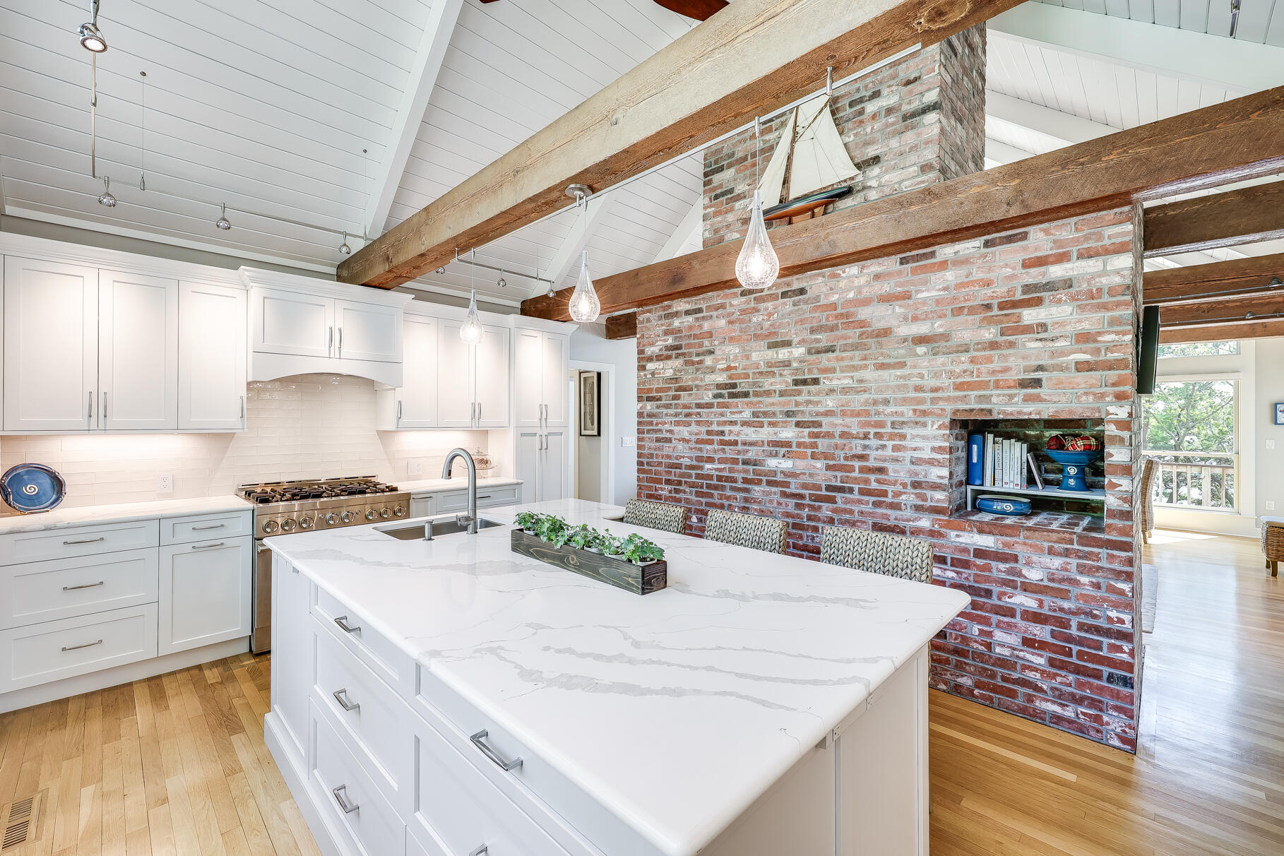 108 Bay Road