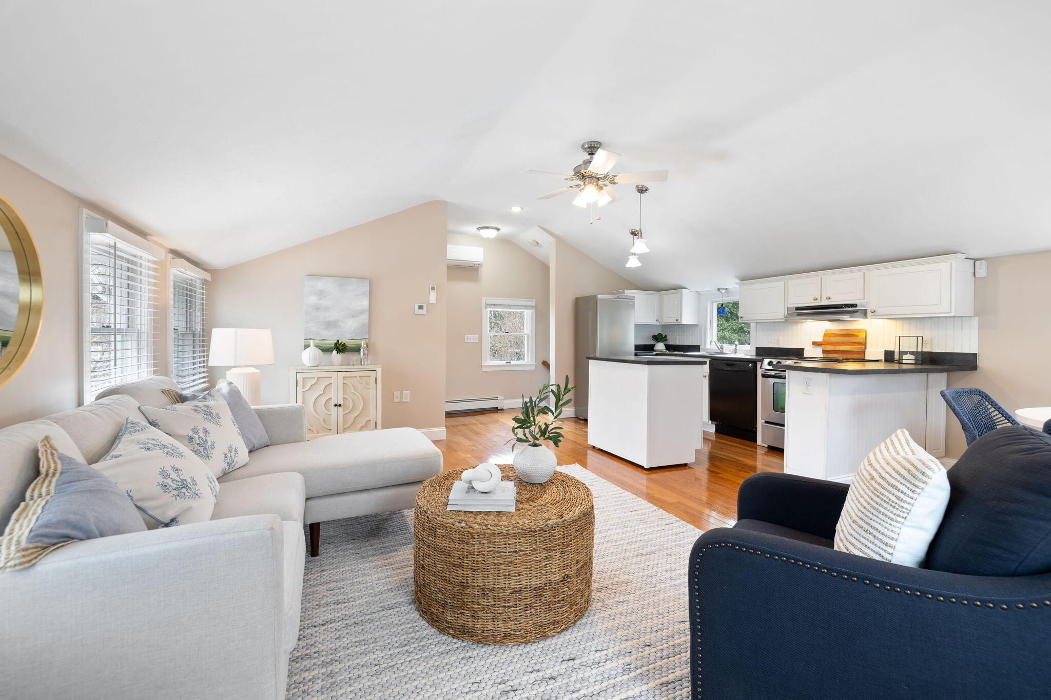 39 Oakwood Avenue